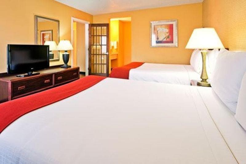 Holiday Inn Express Hotel Fort Campbell-Oak Grove by IHG gallery photo in Oak Grove, KY — image 5