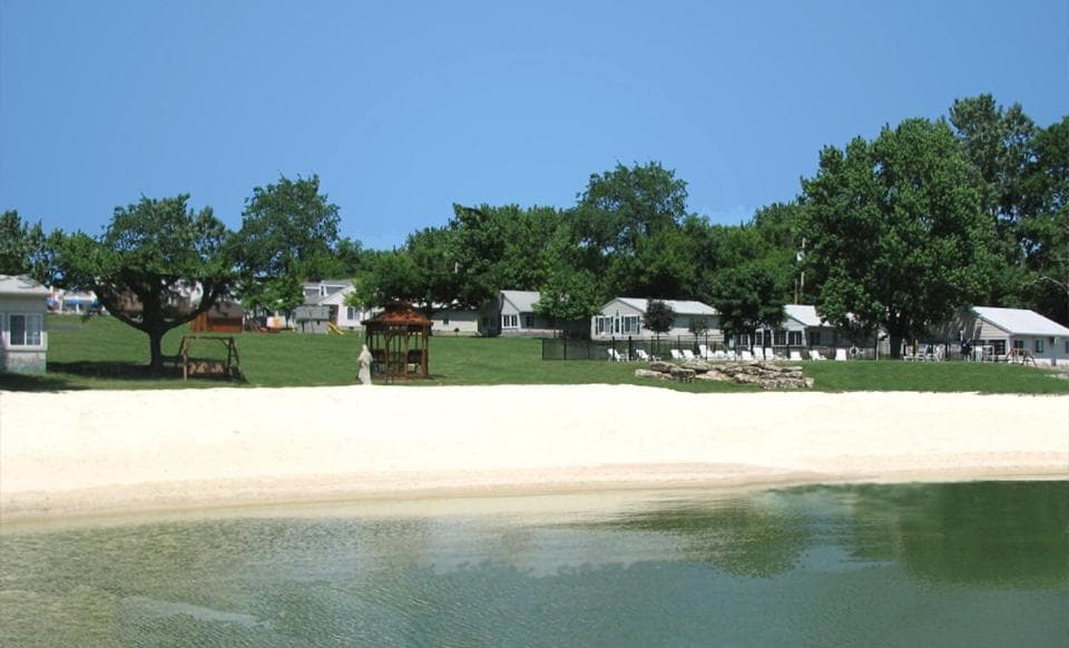 South Beach Resort Hotel gallery photo in Marblehead, OH — image 10