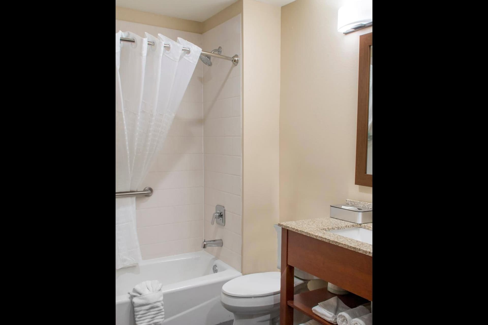 MainStay Suites Edinburg South gallery photo in Edinburg, TX — image 53