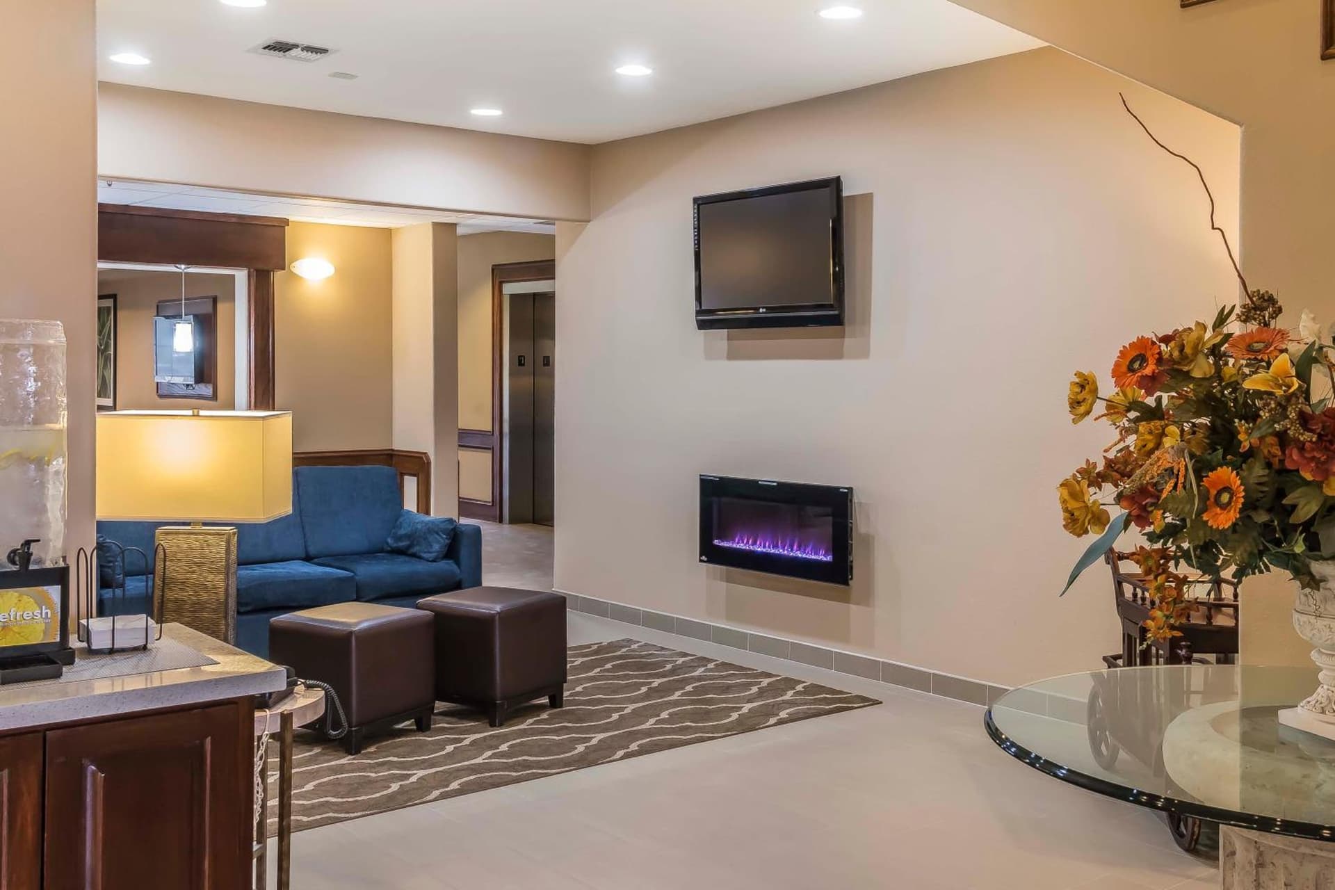 MainStay Suites Edinburg South gallery photo in Edinburg, TX — image 79