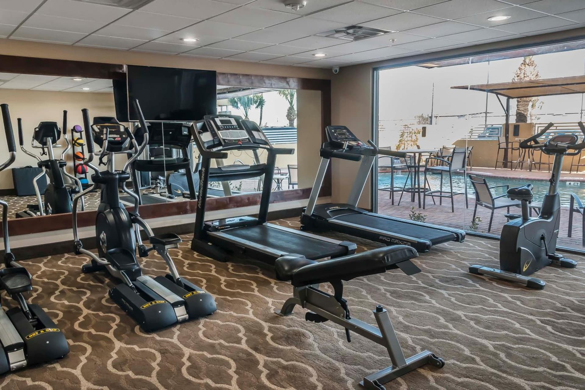 MainStay Suites Edinburg South gallery photo in Edinburg, TX — image 77
