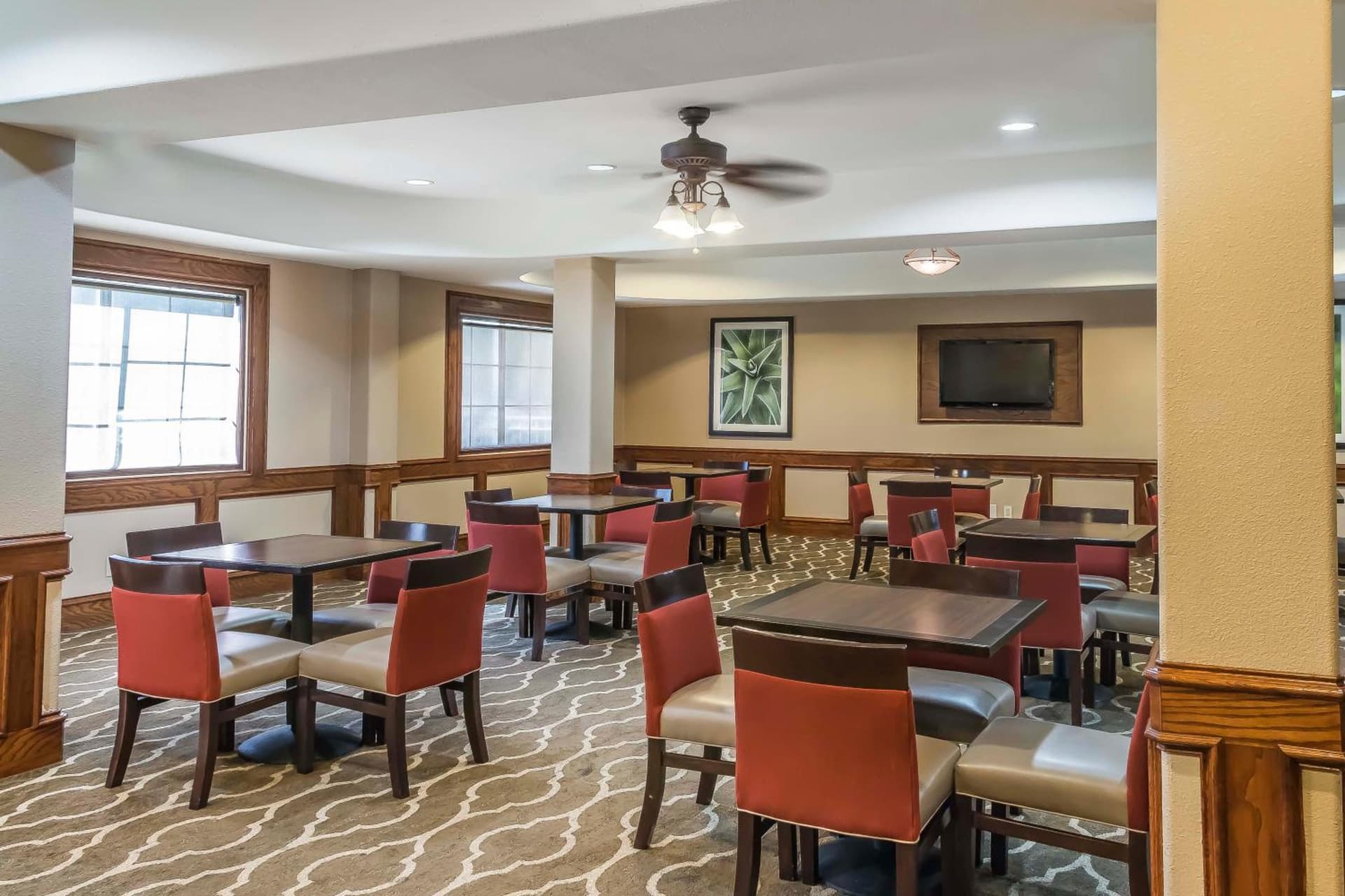 MainStay Suites Edinburg South gallery photo in Edinburg, TX — image 5