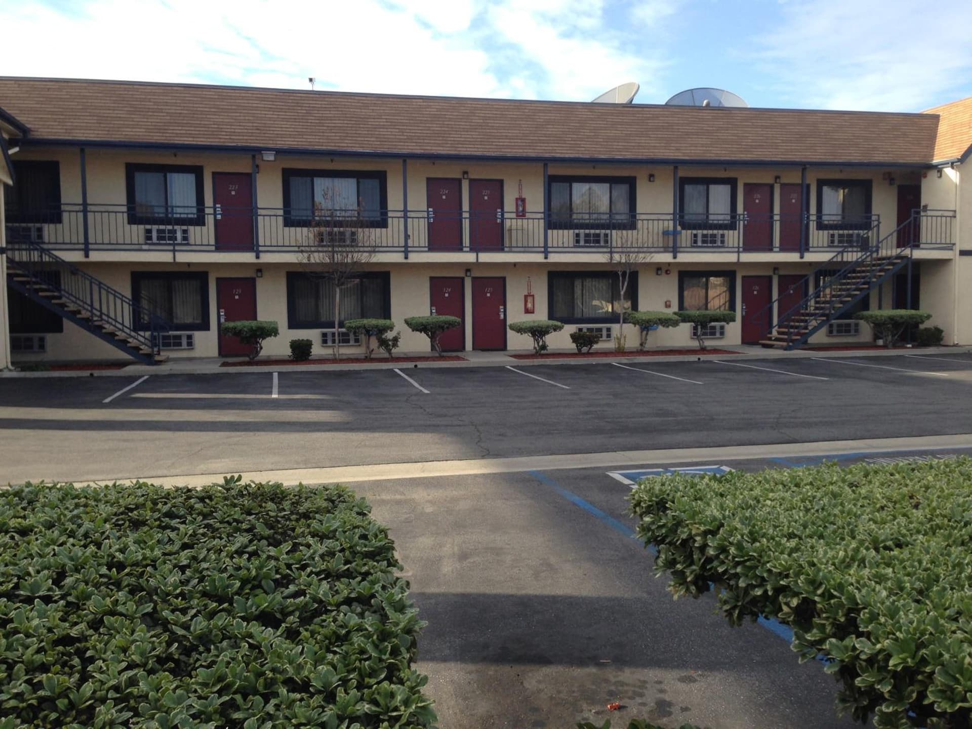 Luxury Inn gallery photo in Norwalk, CA — image 18