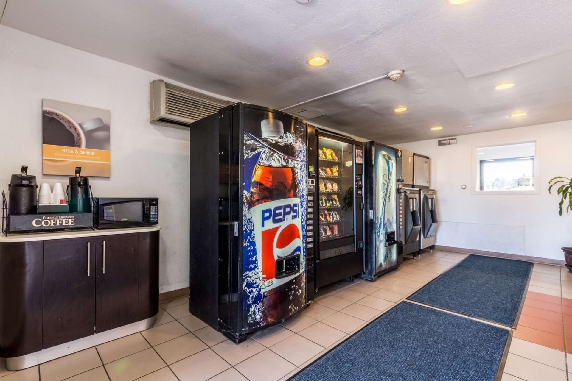 Motel 6-Garland, TX - Dallas gallery photo in Garland, TX — image 35