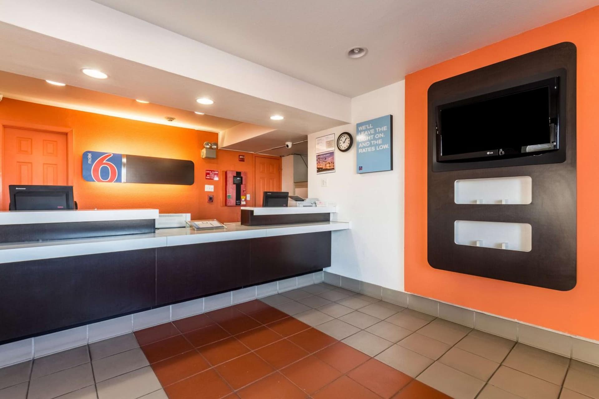 Motel 6-Garland, TX - Dallas gallery photo in Garland, TX — image 7