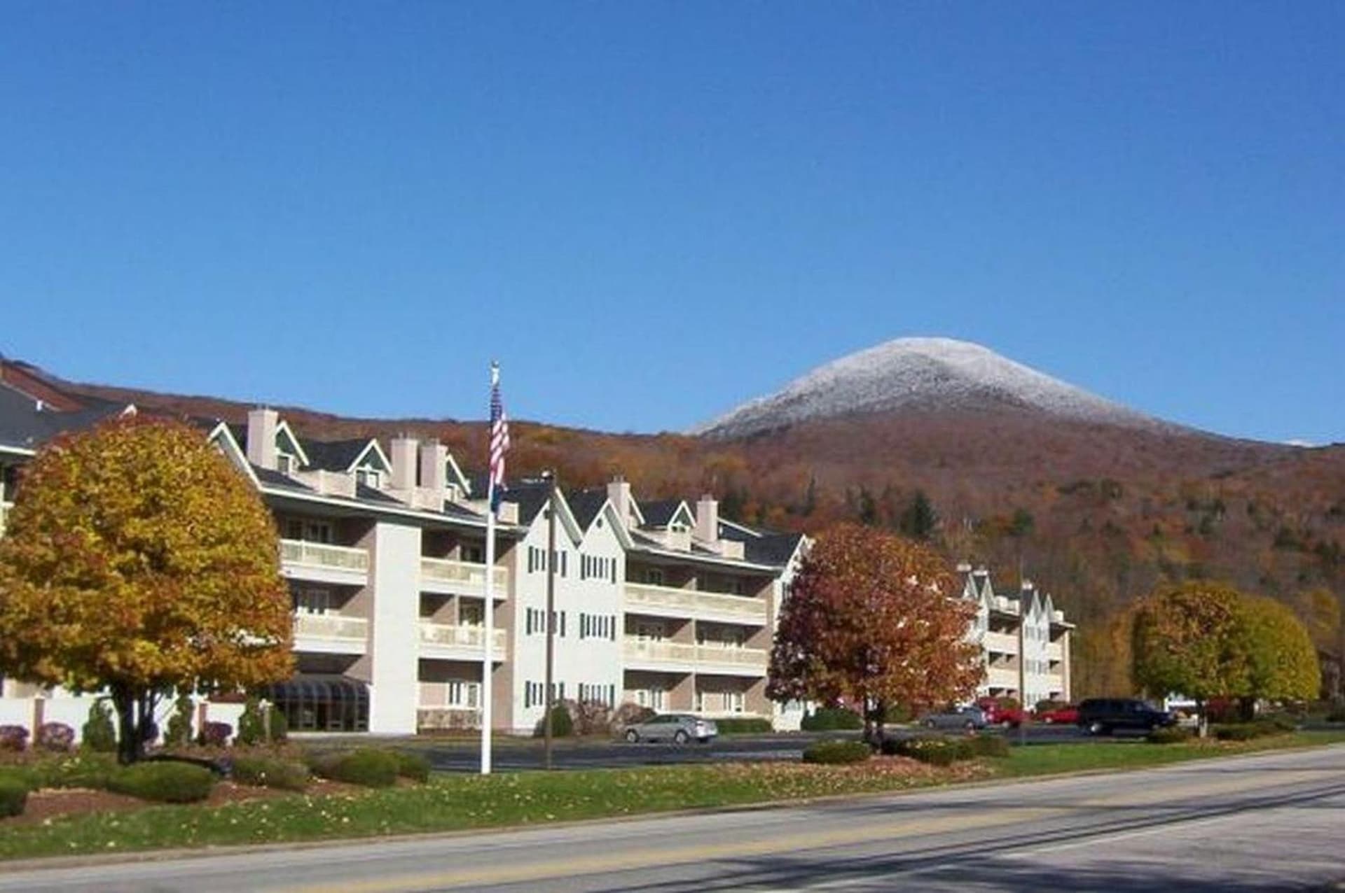 Nordic Inn Condominium Resort — hotel in Lincoln, California