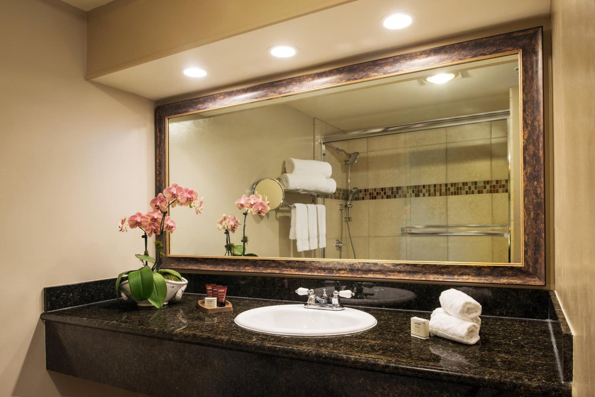 The Creekside Inn property views in Palo Alto, CA — gallery photo 3