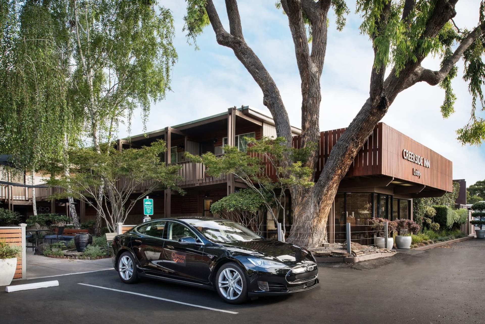 The Creekside Inn featured exterior or lobby in Palo Alto, CA — similar hotel