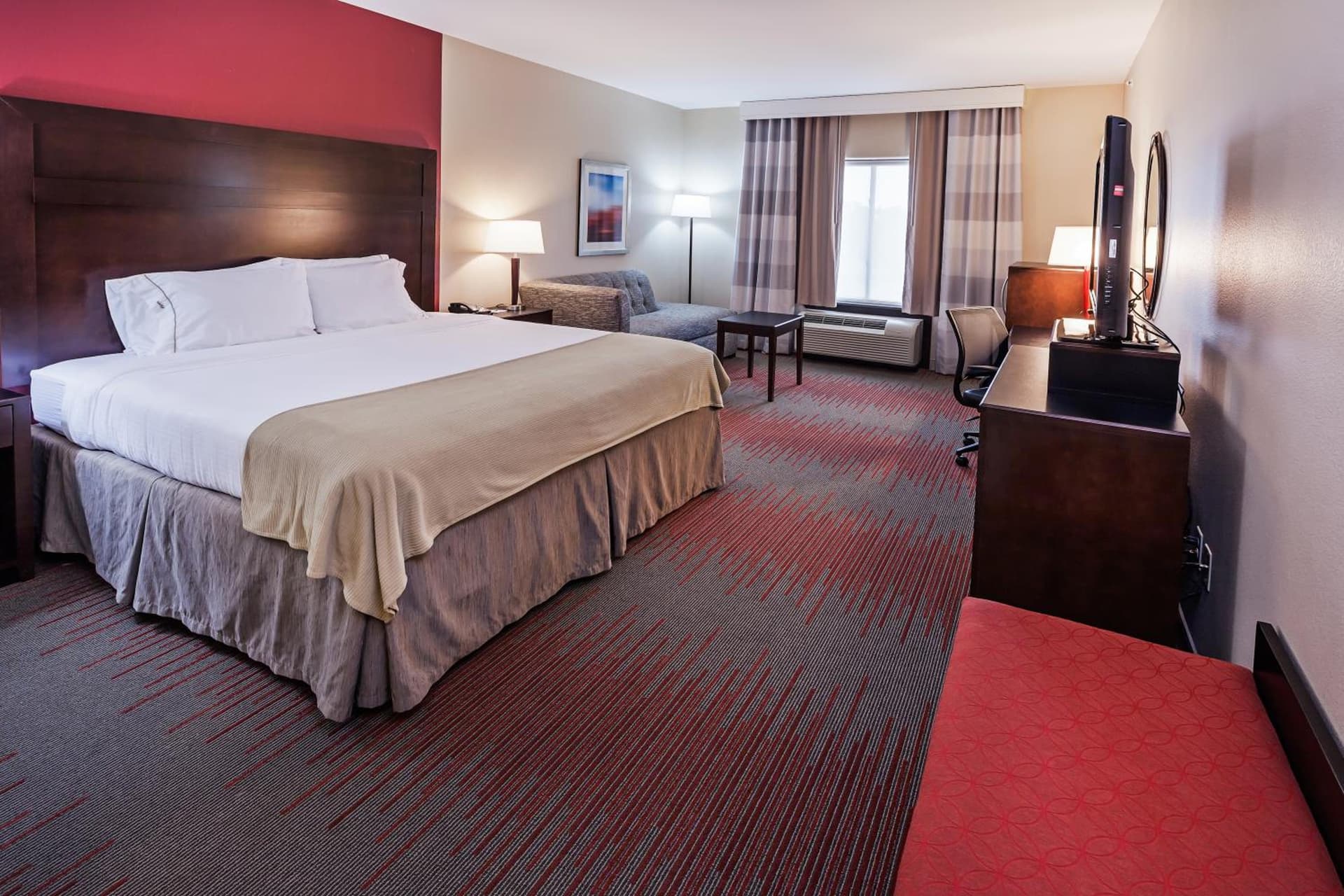 Holiday Inn Express Hotel and Suites Duncan by IHG interior in Duncan, OK — gallery photo 2