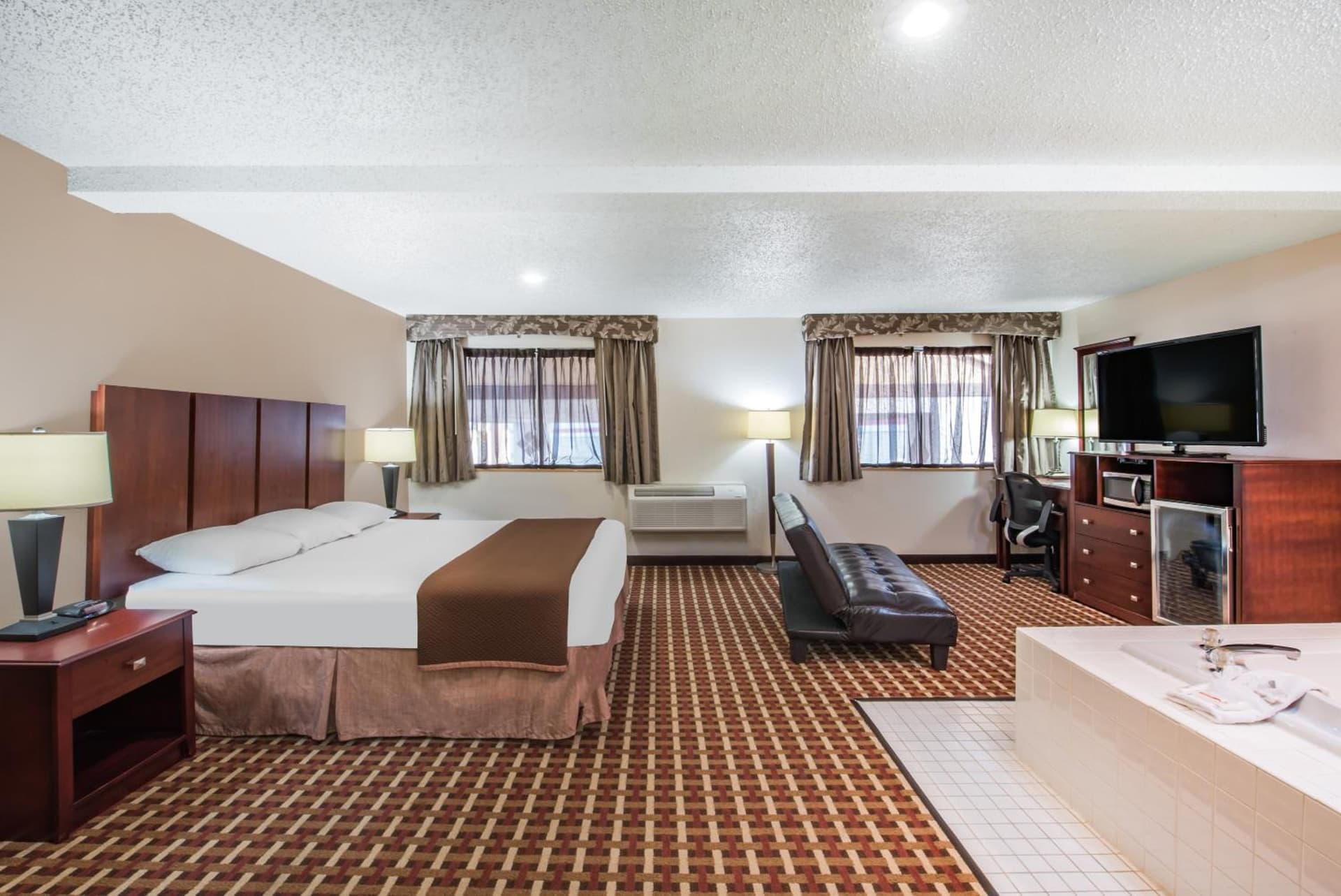 Super 8 by Wyndham Harlingen TX gallery photo in Harlingen, TX — image 6