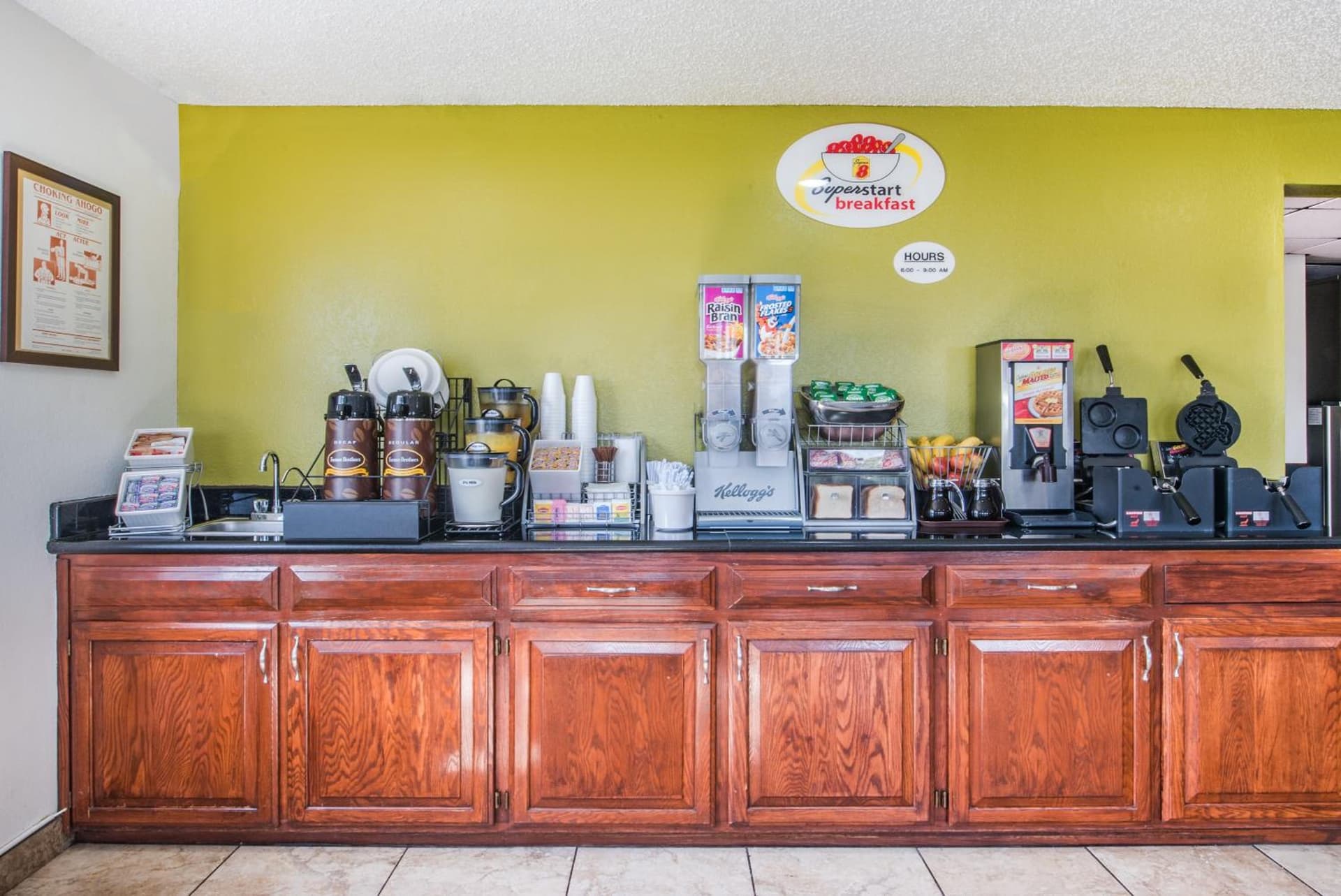 Super 8 by Wyndham Harlingen TX property views in Harlingen, TX — gallery photo 3