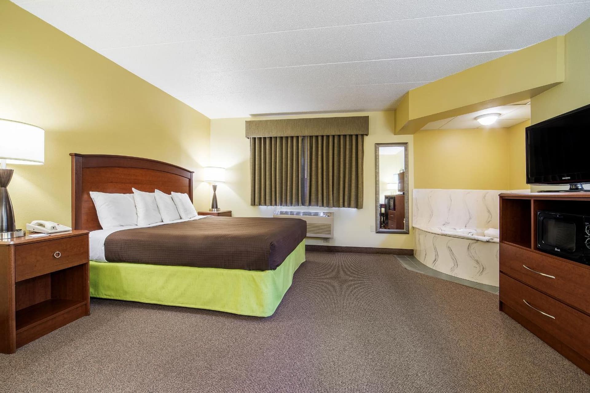 AmericInn by Wyndham Sioux Falls property views in Sioux Falls, SD — gallery photo 3