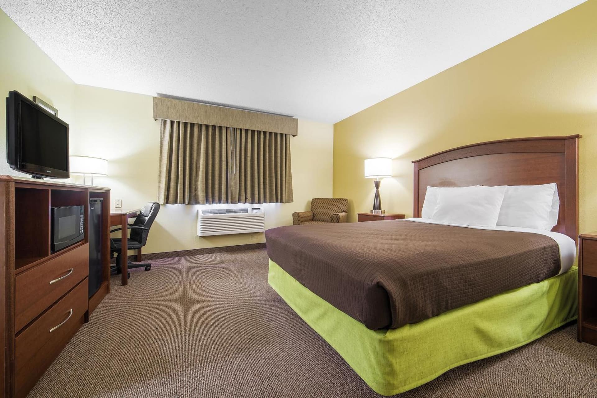 AmericInn by Wyndham Sioux Falls gallery photo in Sioux Falls, SD — image 17