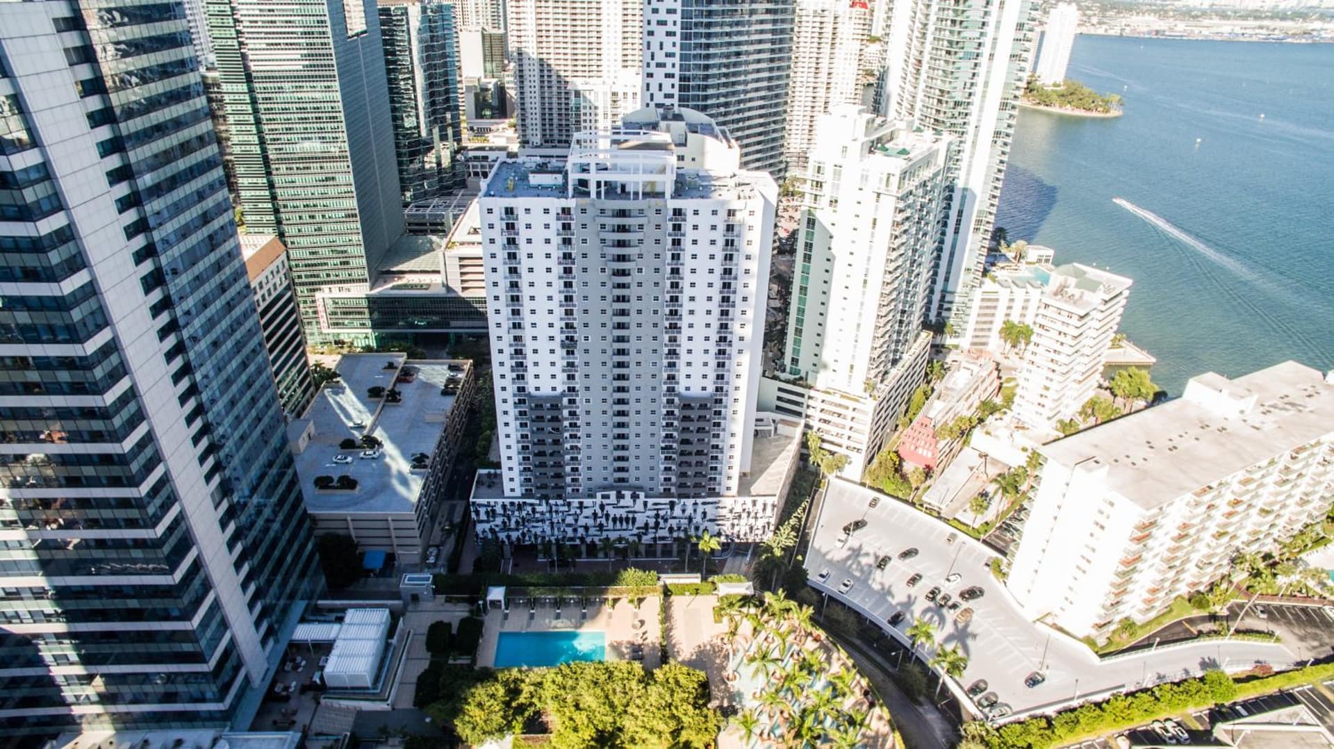 Fortune House Hotel Suites gallery photo in Miami, FL — image 12