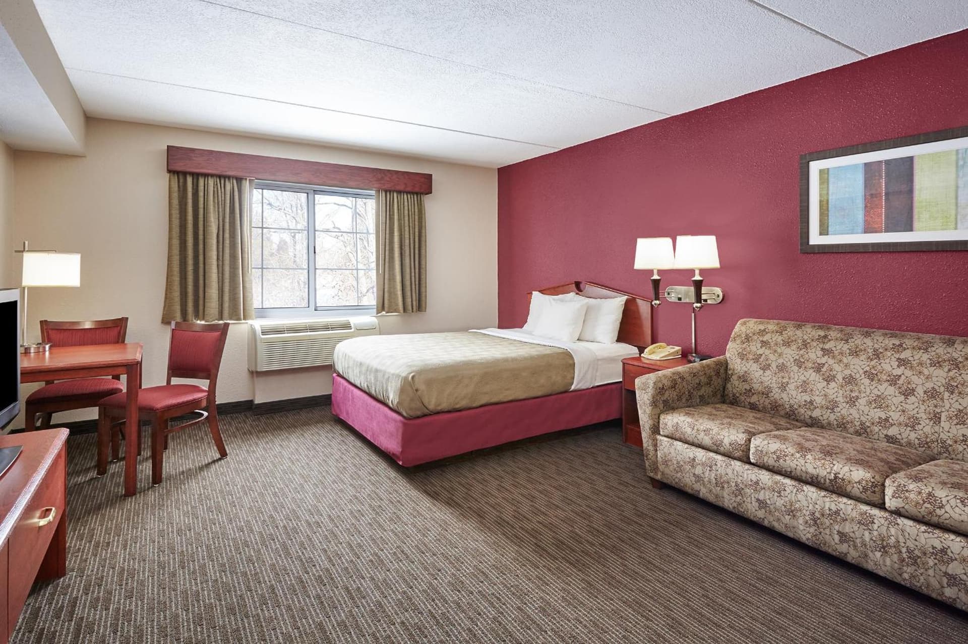 AmericInn by Wyndham Douglas/Saugatuck gallery photo in Saugatuck, MI — image 25