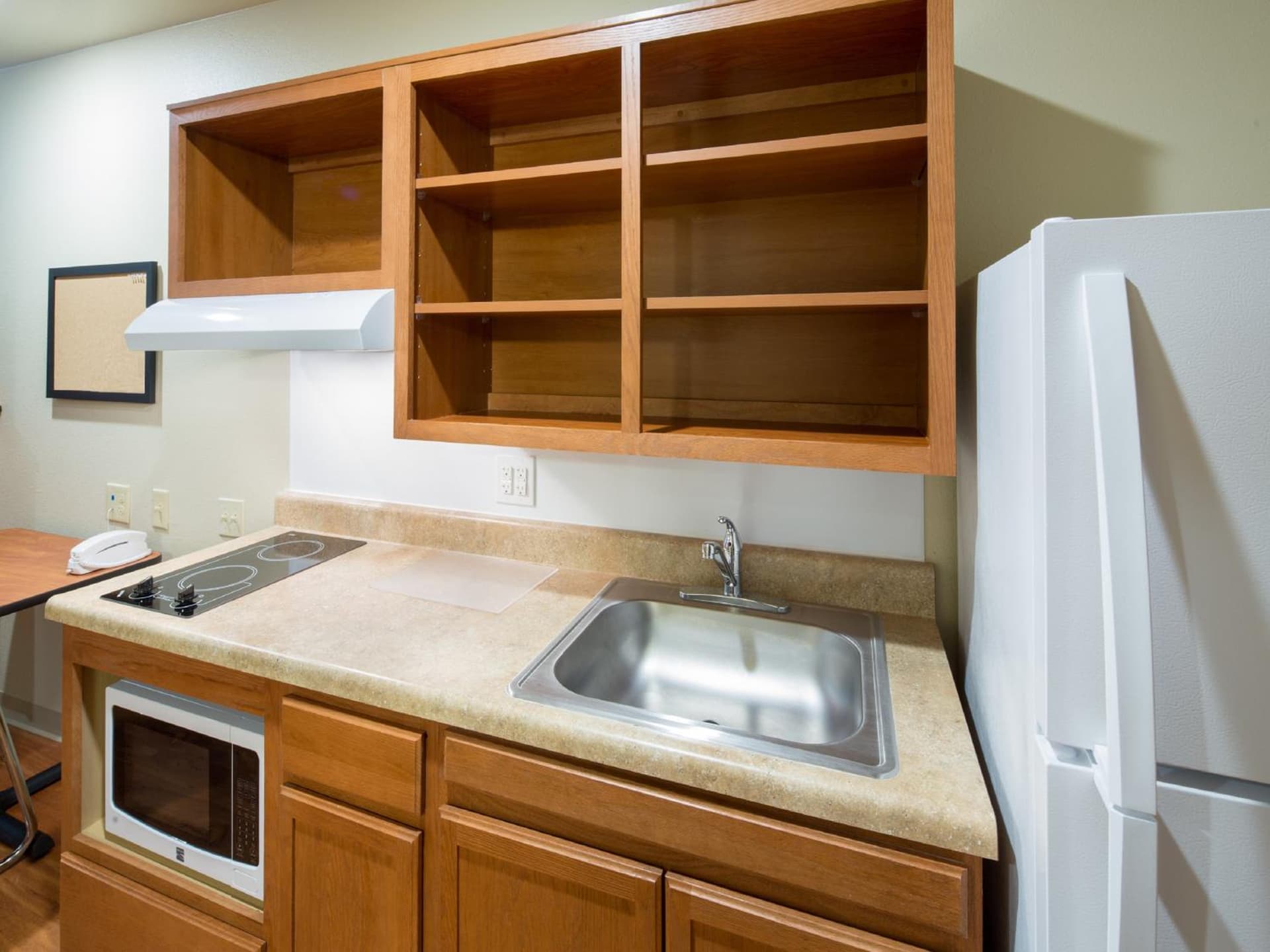 WoodSpring Suites Topeka gallery photo in Topeka, KS — image 5