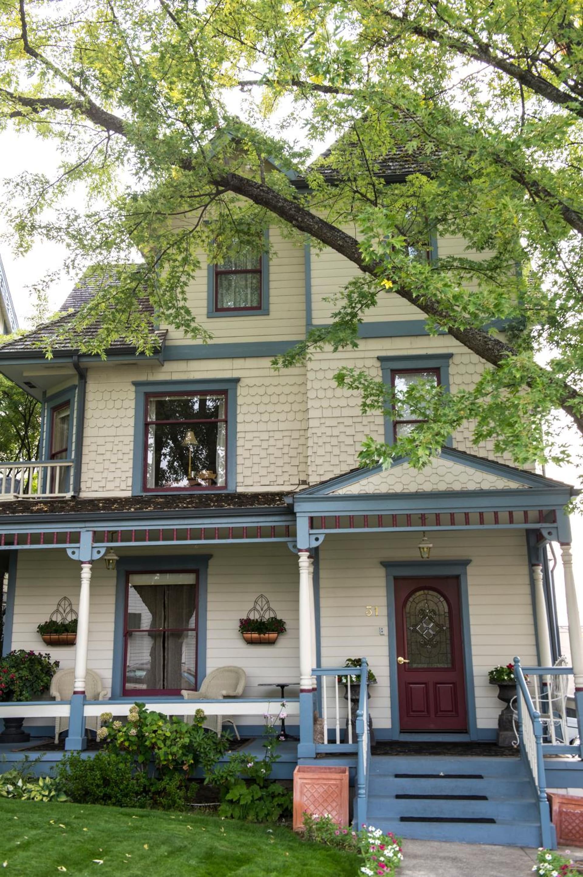 Winchester Inn gallery photo in Ashland, OR — image 135