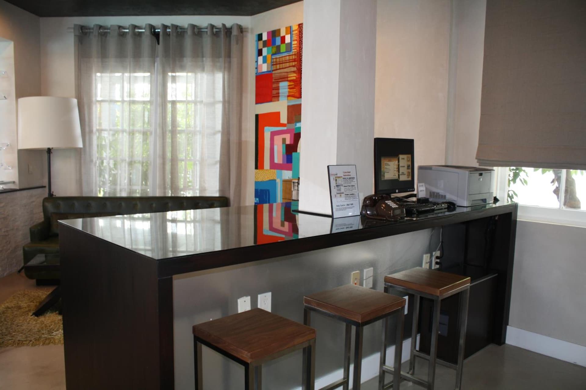 Hotel Current property views in Long Beach, CA — gallery photo 3