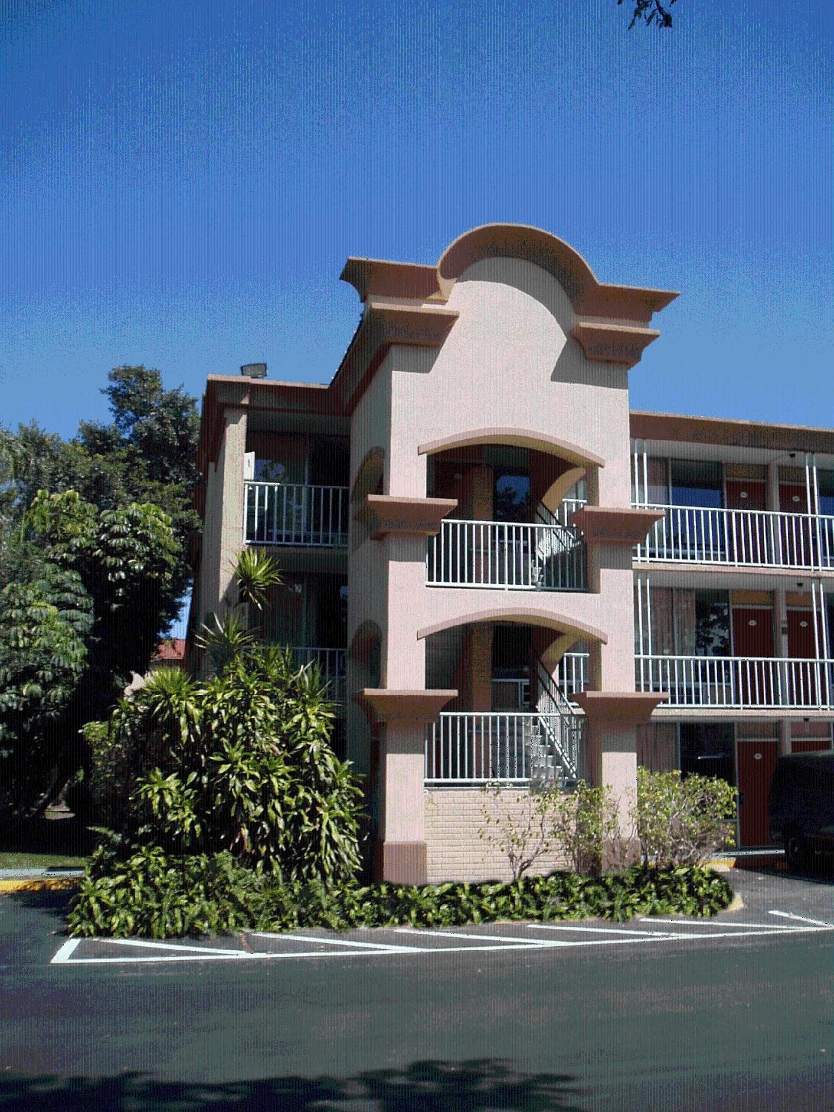 Red Carpet Inn Airport and Cruise Port Hotel Fort Lauderdale exterior or lobby in Fort Lauderdale, FL — main listing photo