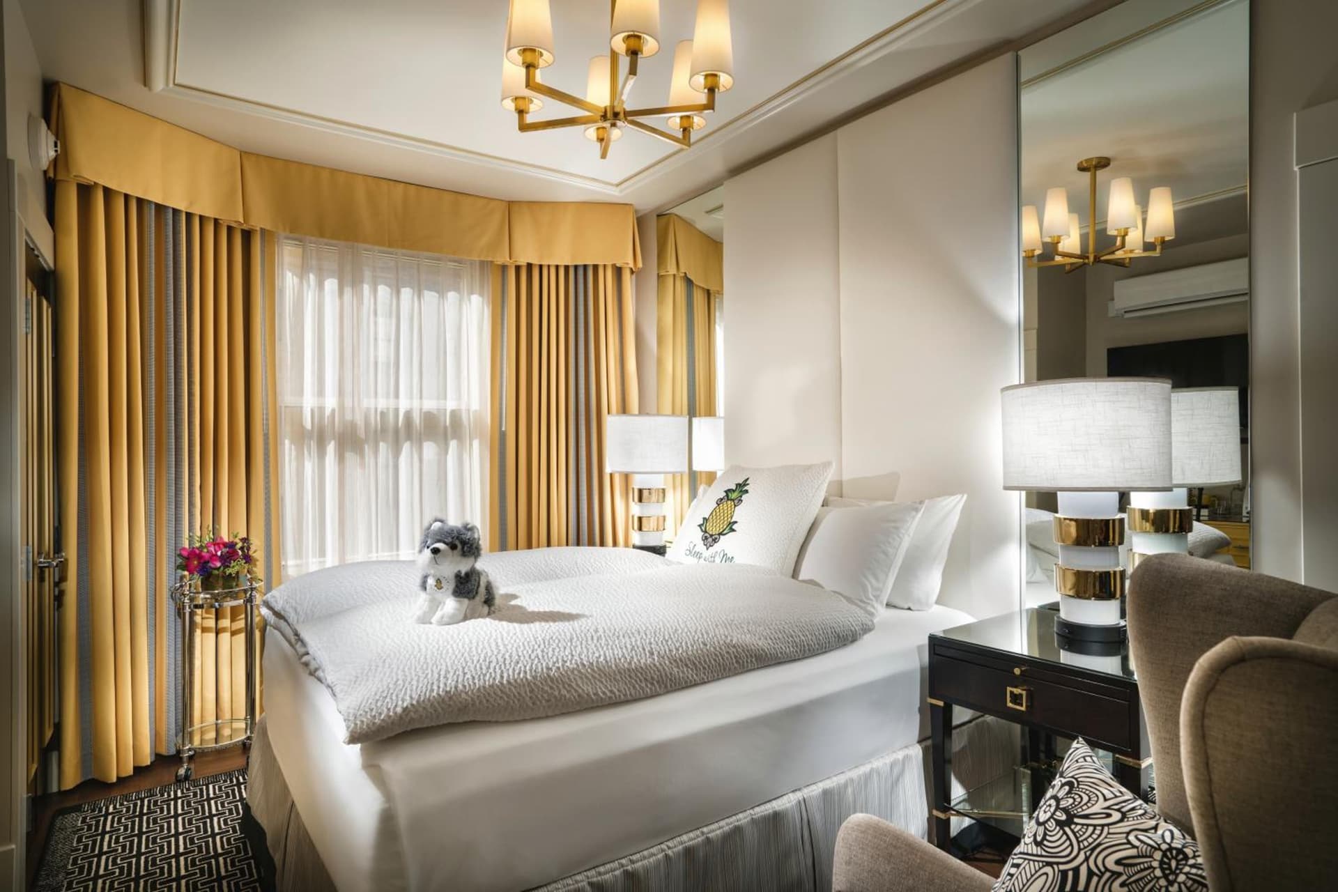 Staypineapple, An Elegant Hotel, Union Square gallery photo in San Francisco, CA — image 34