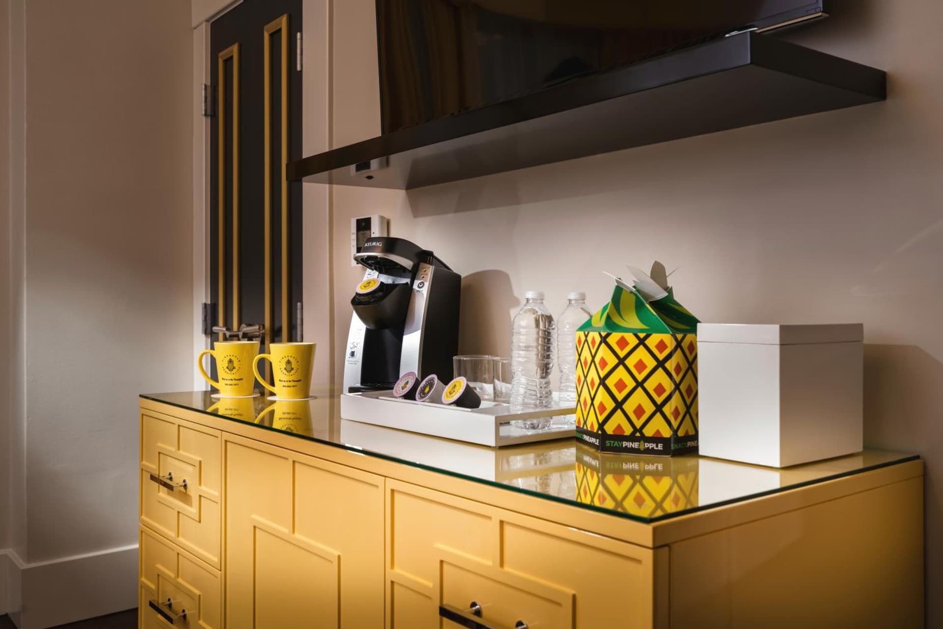 Staypineapple, An Elegant Hotel, Union Square gallery photo in San Francisco, CA — image 37