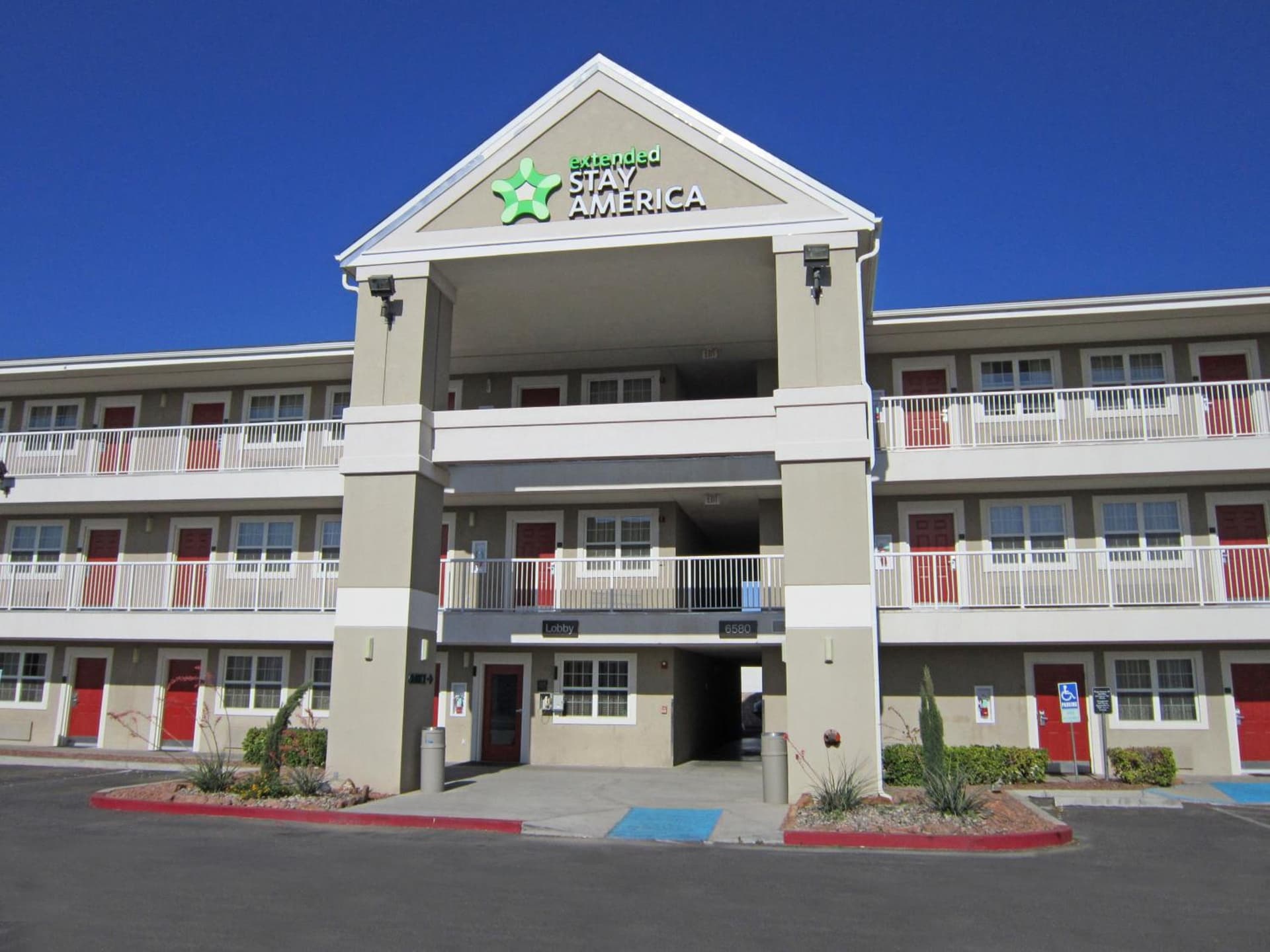 Extended Stay America Suites - El Paso - Airport gallery photo in El Paso, TX — image 11