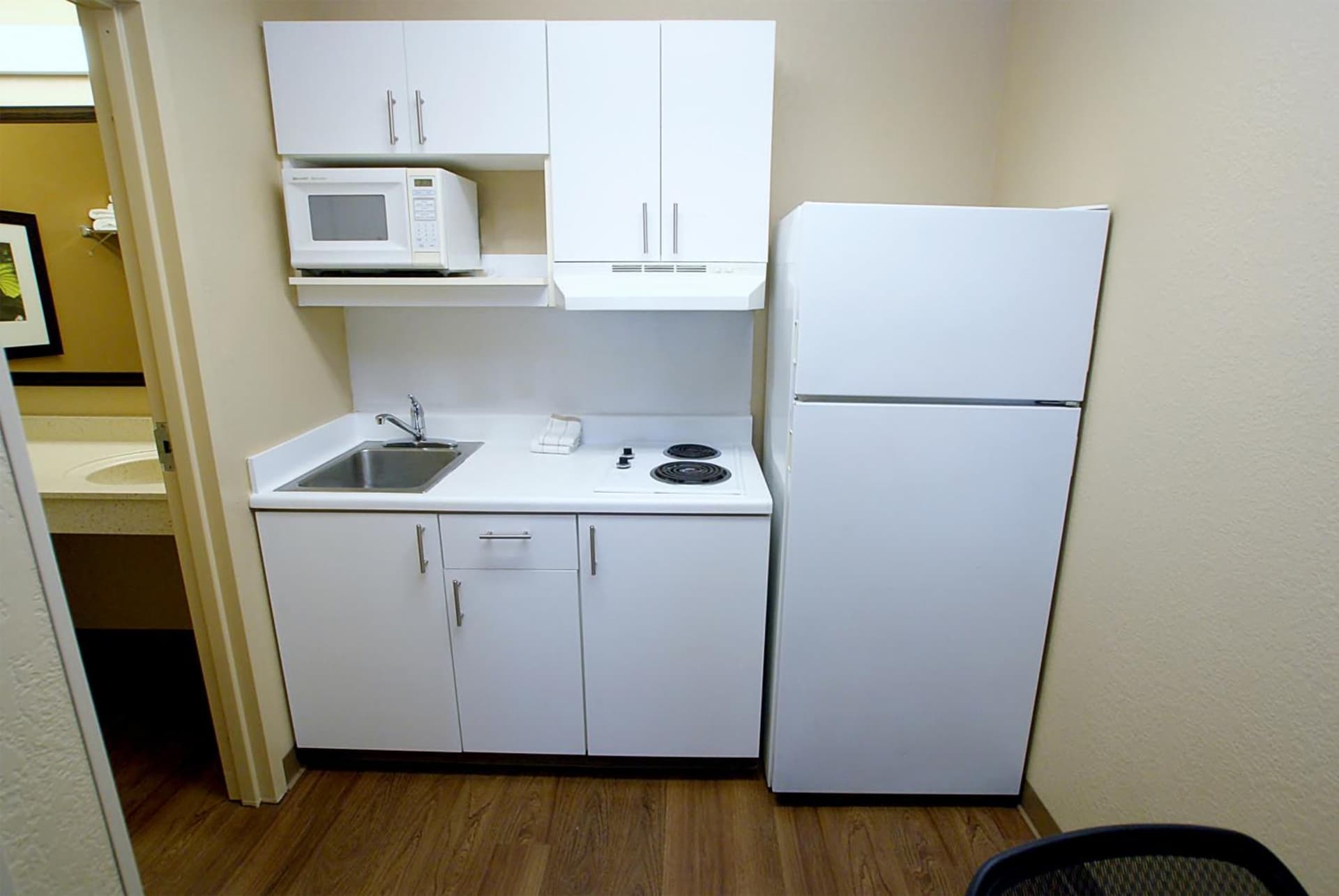 Extended Stay America Select Suites - Newport News - Oyster Point gallery photo in Newport News, VA — image 16