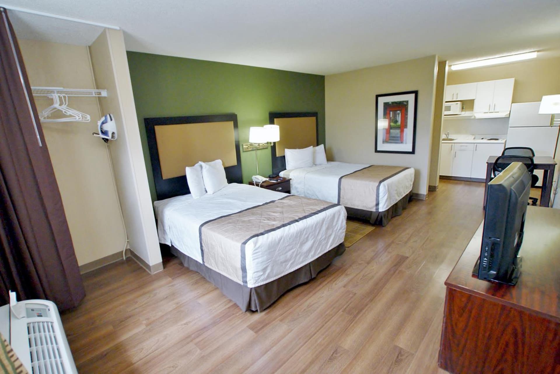 Extended Stay America Suites - Chesapeake - Crossways Blvd gallery photo in Chesapeake, VA — image 18