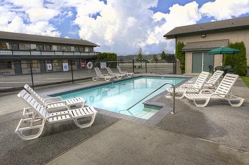 Poulsbo Inn & Suites gallery photo in Poulsbo, WA — image 7