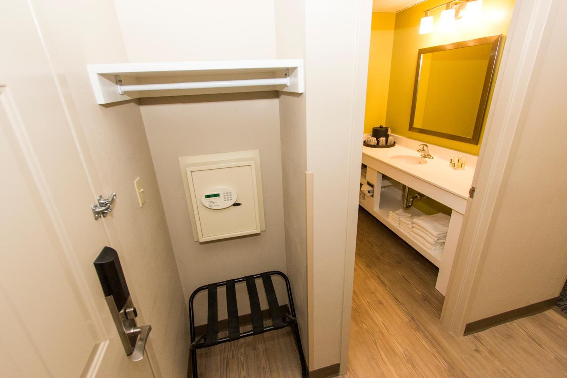 Cedar Point's Express Hotel gallery photo in Sandusky, OH — image 18