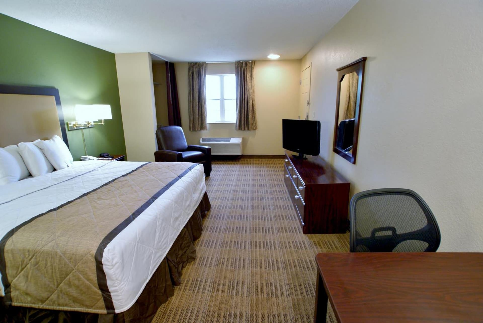 Extended Stay America Select Suites - Jackson - North gallery photo in Jackson, MS — image 36