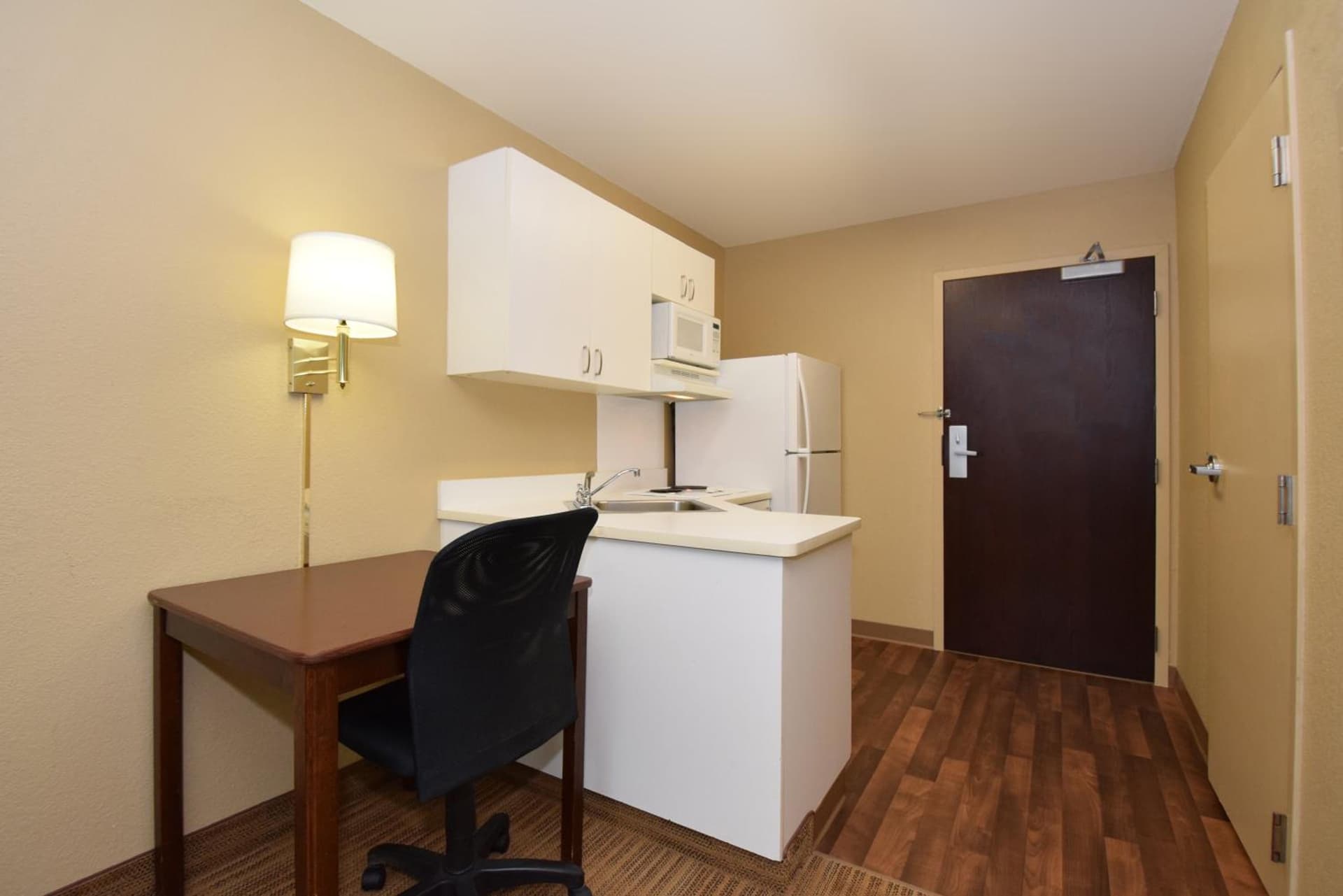 Extended Stay America Select Suites - Salt Lake City - Sandy property views in Sandy, UT — gallery photo 3
