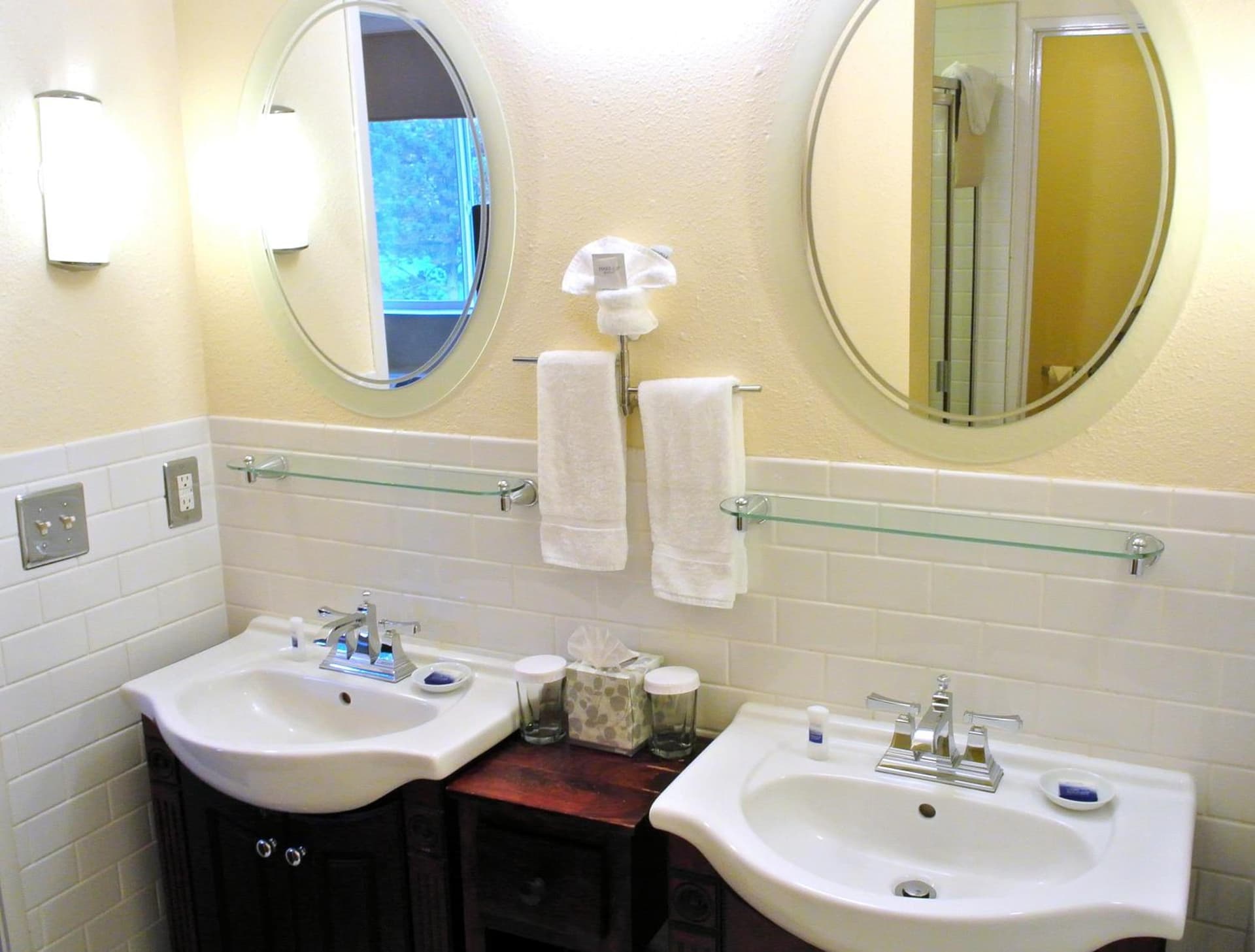 Best Western Plus Plaza by the Green gallery photo in Kent, WA — image 12