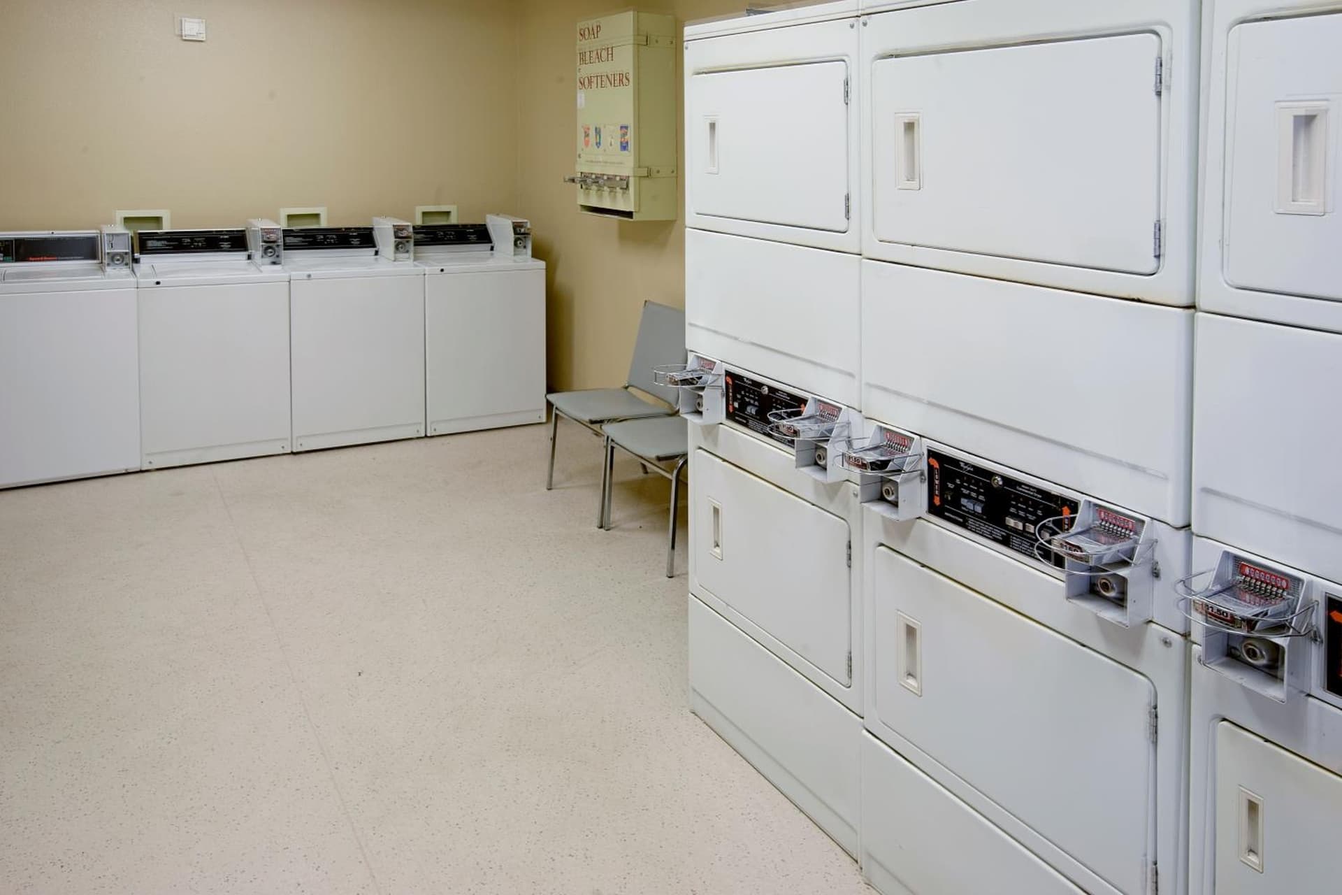 Extended Stay America Suites - Indianapolis - Castleton gallery photo in Fishers, IN — image 15