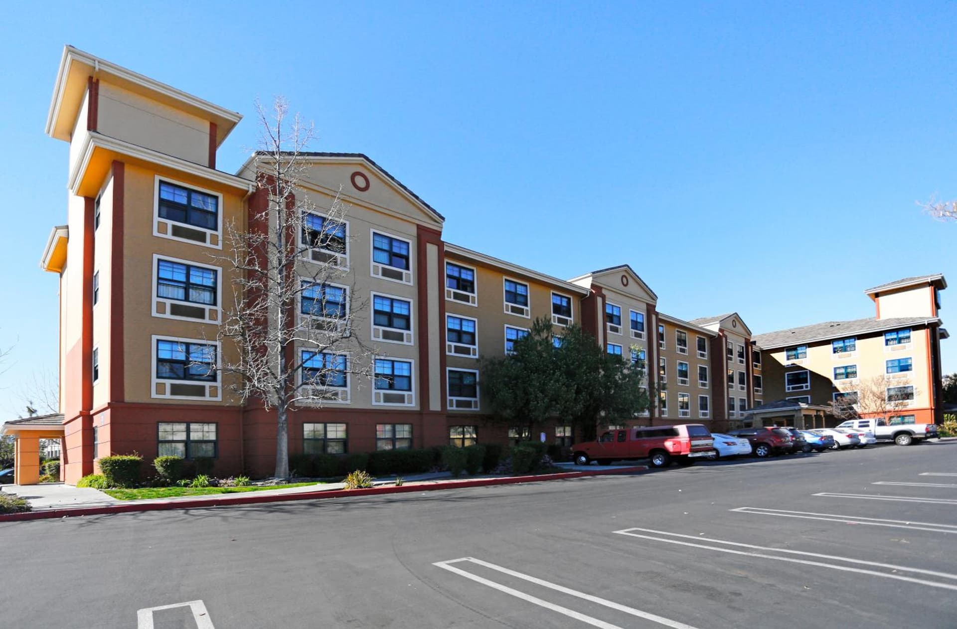 Extended Stay America Suites - Los Angeles - Burbank Airport featured exterior or lobby in Burbank, CA — similar hotel