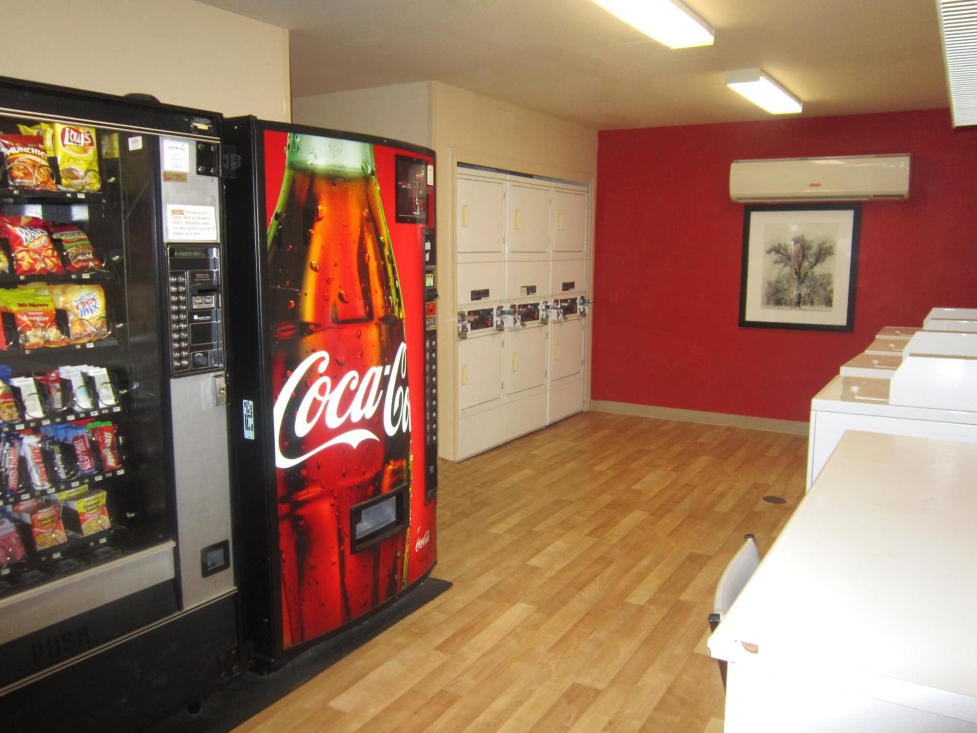 Extended Stay America Suites - Sacramento - Elk Grove gallery photo in Elk Grove, CA — image 10