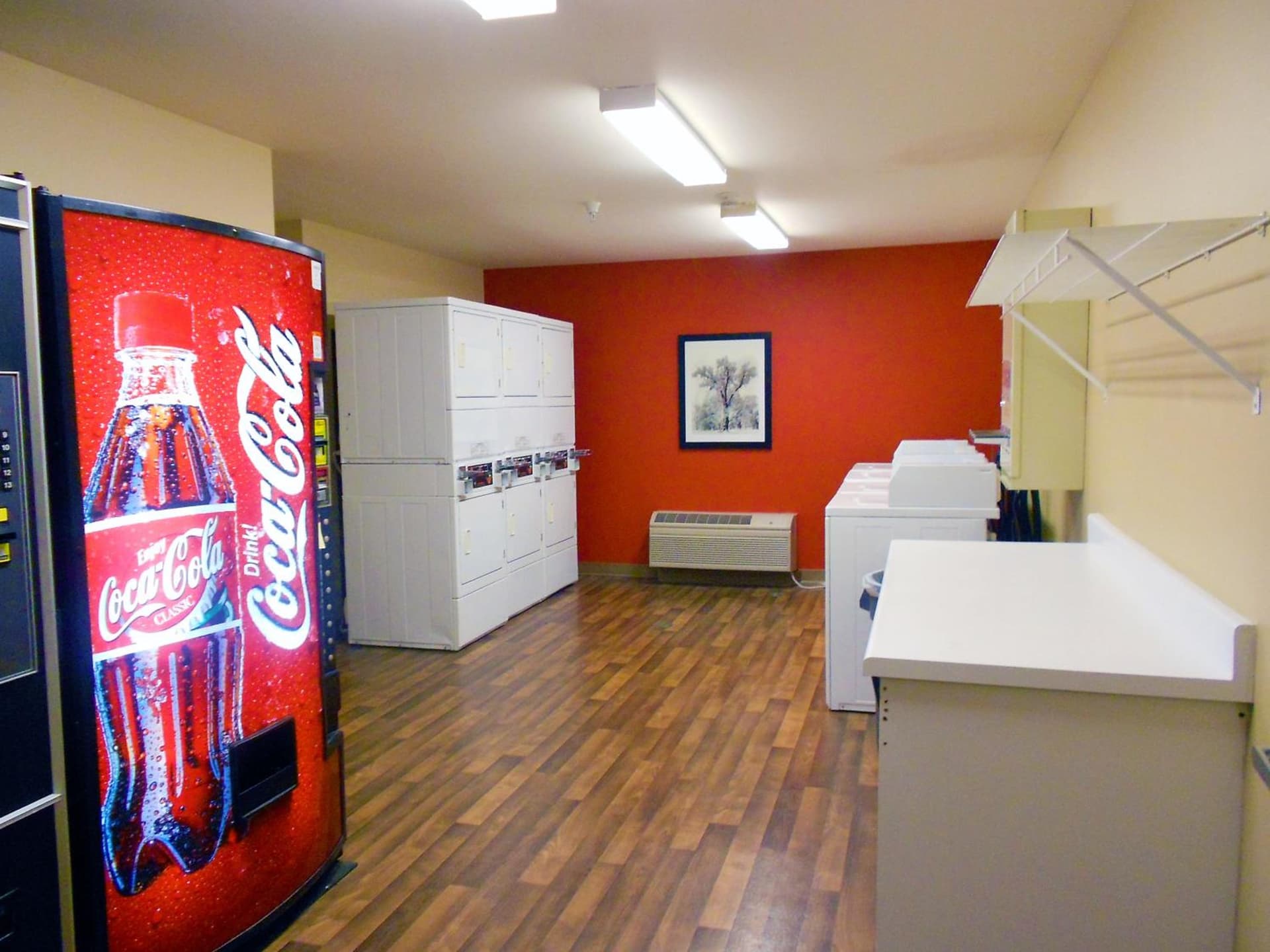 Extended Stay America Suites - Champaign - Urbana gallery photo in Champaign, IL — image 21