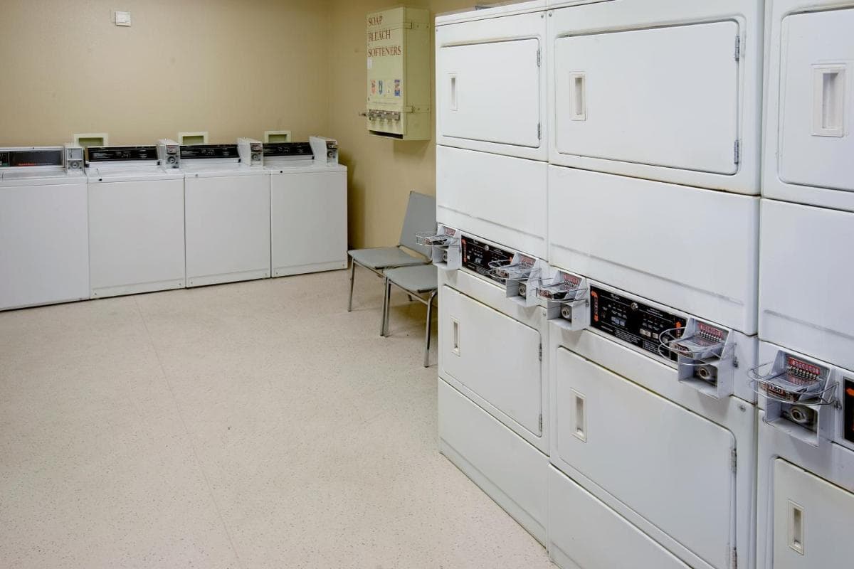 Extended Stay America Suites - Laredo - Del Mar gallery photo in Laredo, TX — image 9