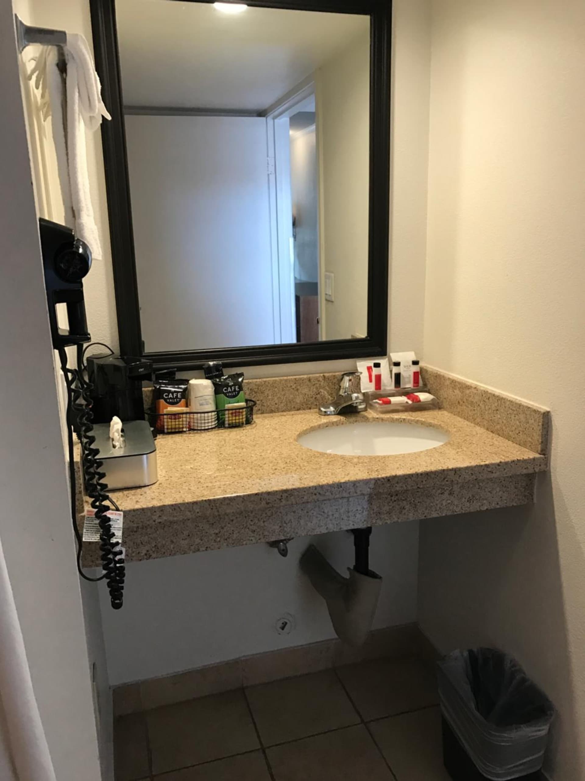 Ramada by Wyndham Torrance gallery photo in Torrance, CA — image 16