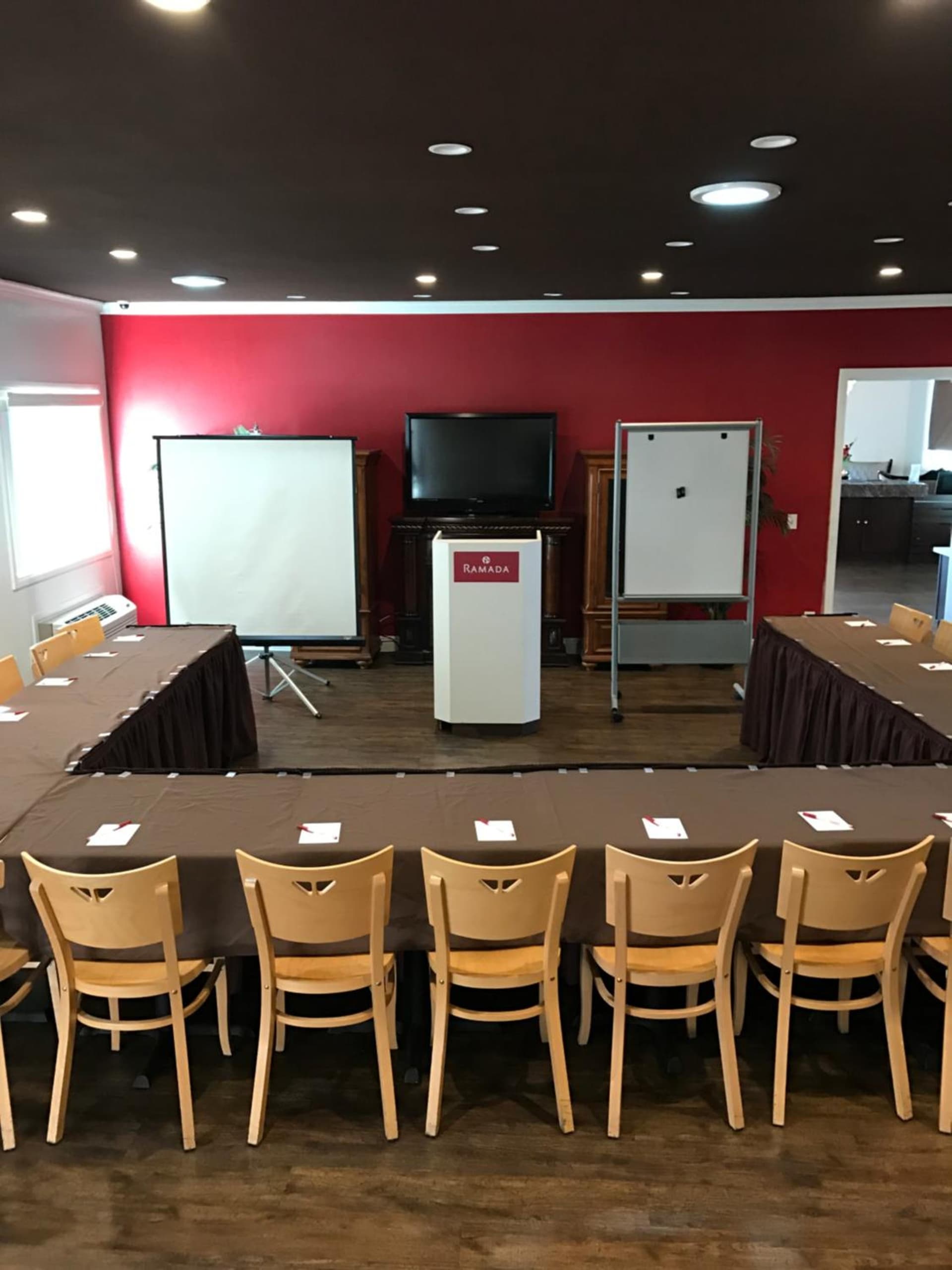 Ramada by Wyndham Torrance gallery photo in Torrance, CA — image 6