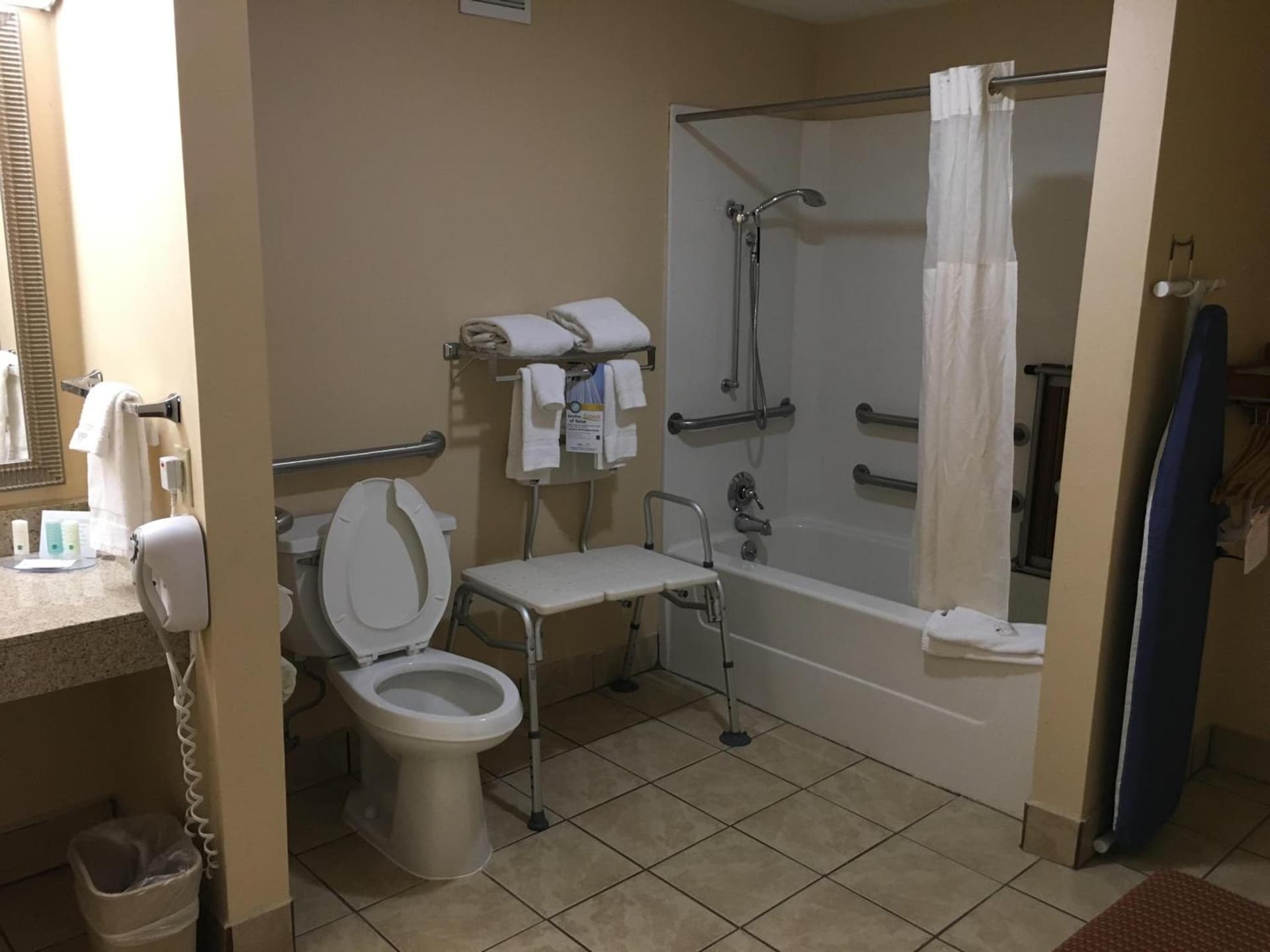 Quality Inn & Suites Hanes Mall gallery photo in Winston-Salem, NC — image 33