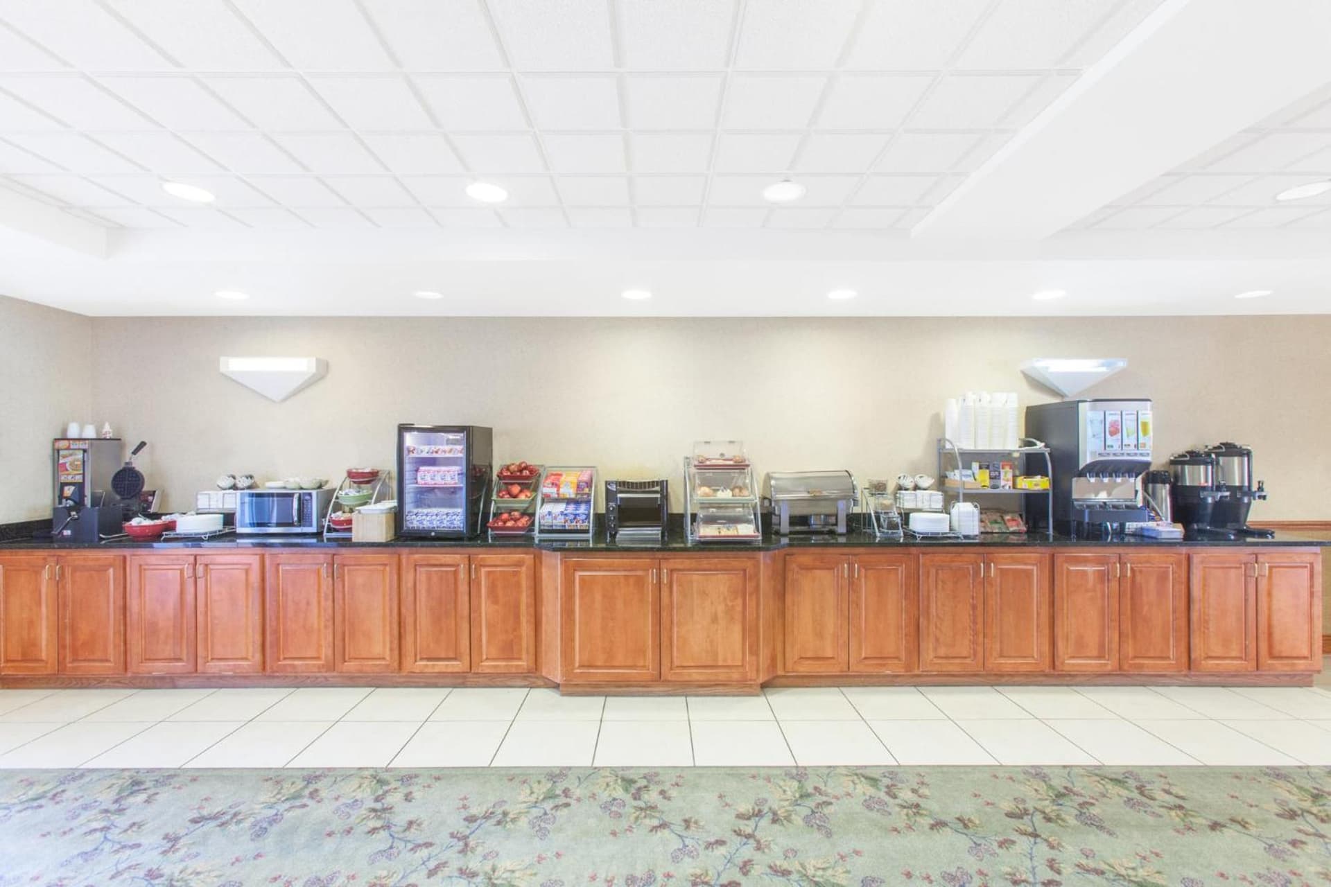 Wingate by Wyndham Bentonville gallery photo in Bentonville, AR — image 6