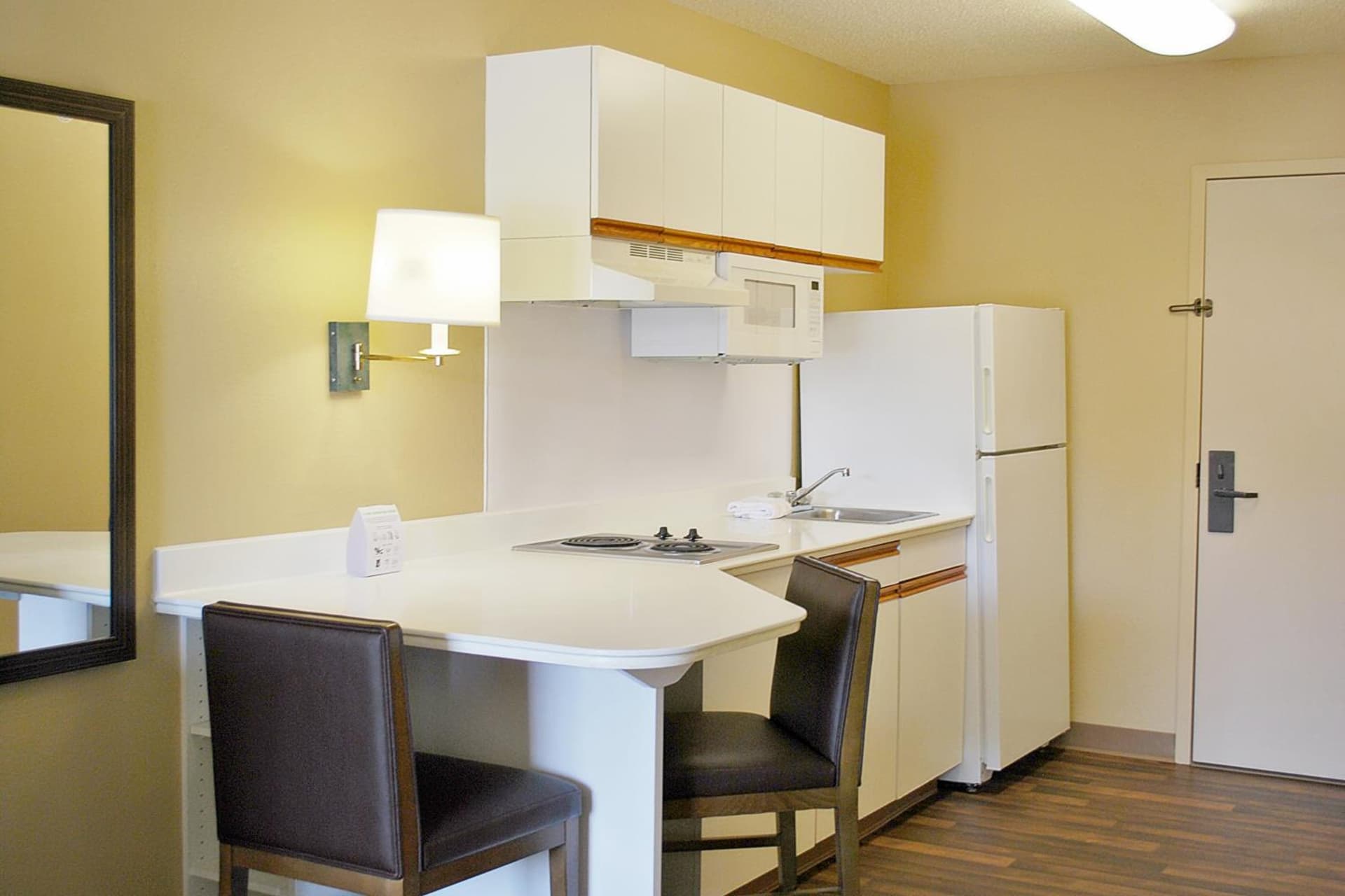 Extended Stay America Suites - Los Angeles - Glendale gallery photo in Glendale, CA — image 35