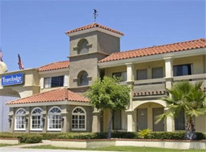 Travelodge by Wyndham Costa Mesa Newport Beach Hacienda gallery photo in Costa Mesa, CA — image 26