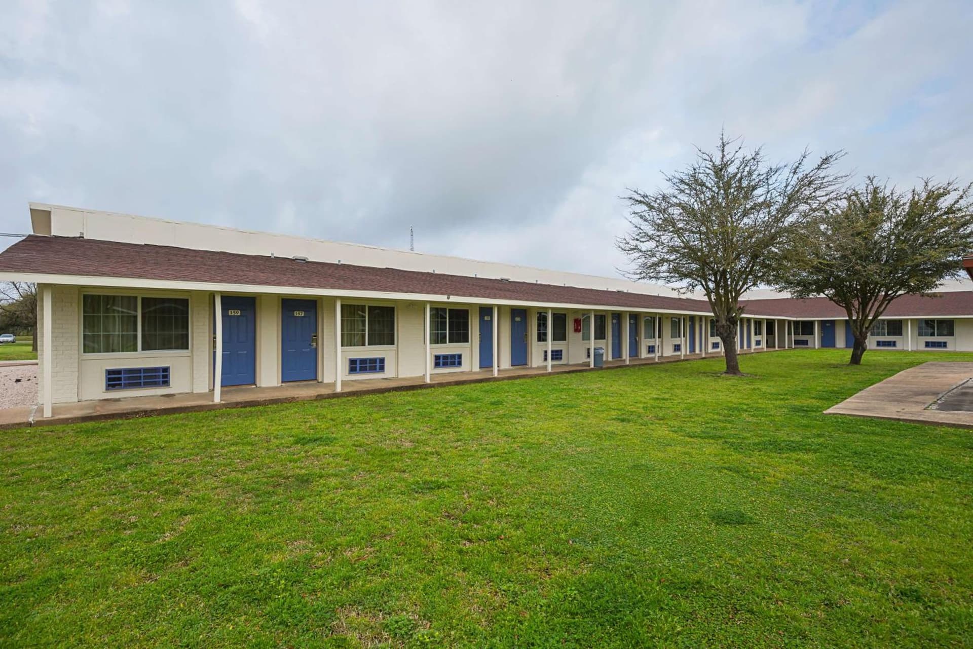Motel 6-Madisonville, TX property views in Madisonville, TX — gallery photo 3