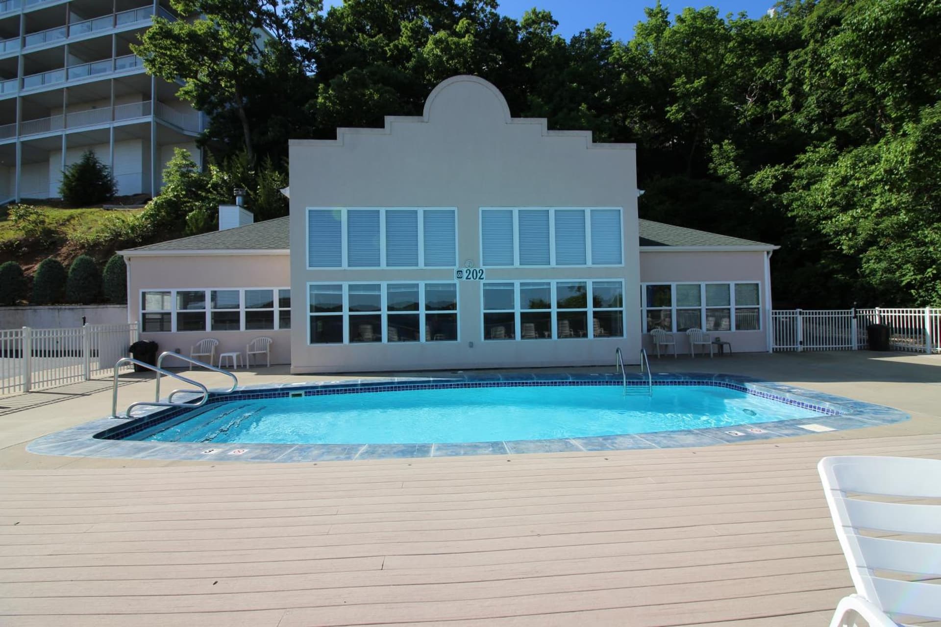 Lake Ozarks Get Away Topsider interior in Lake Ozark, MO — gallery photo 2