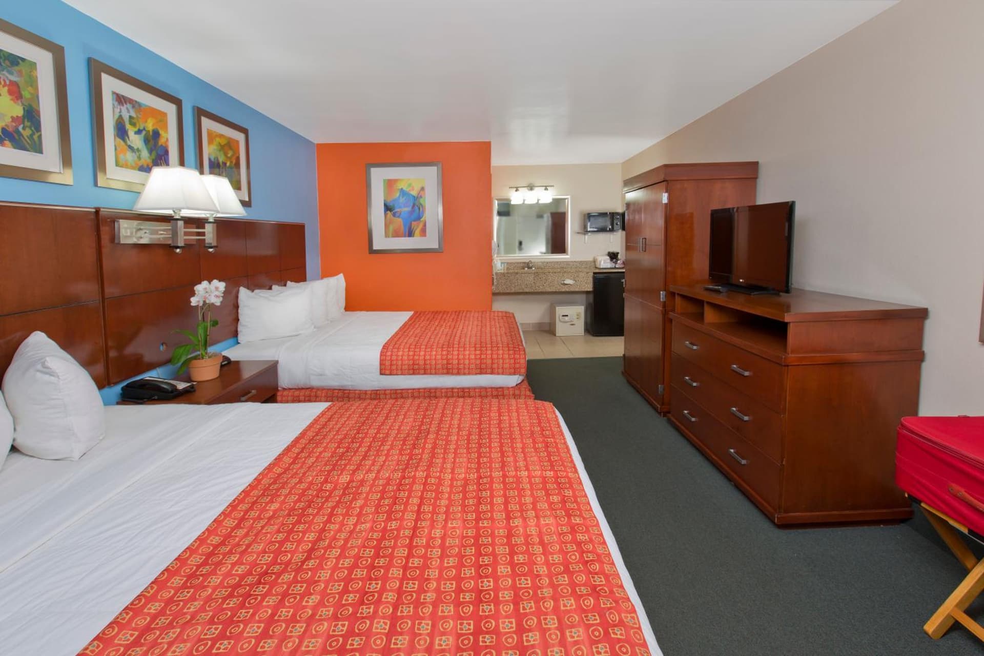 Ramada by Wyndham Flamingo Water Park gallery photo in Kissimmee, FL — image 9