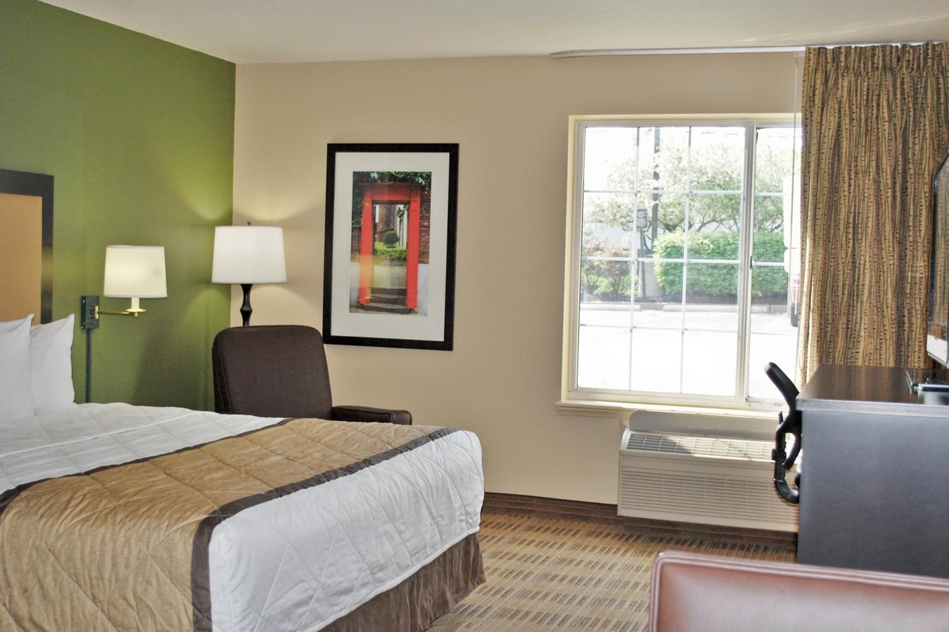 Extended Stay America Select Suites - Chicago - Naperville - East gallery photo in Naperville, IL — image 35