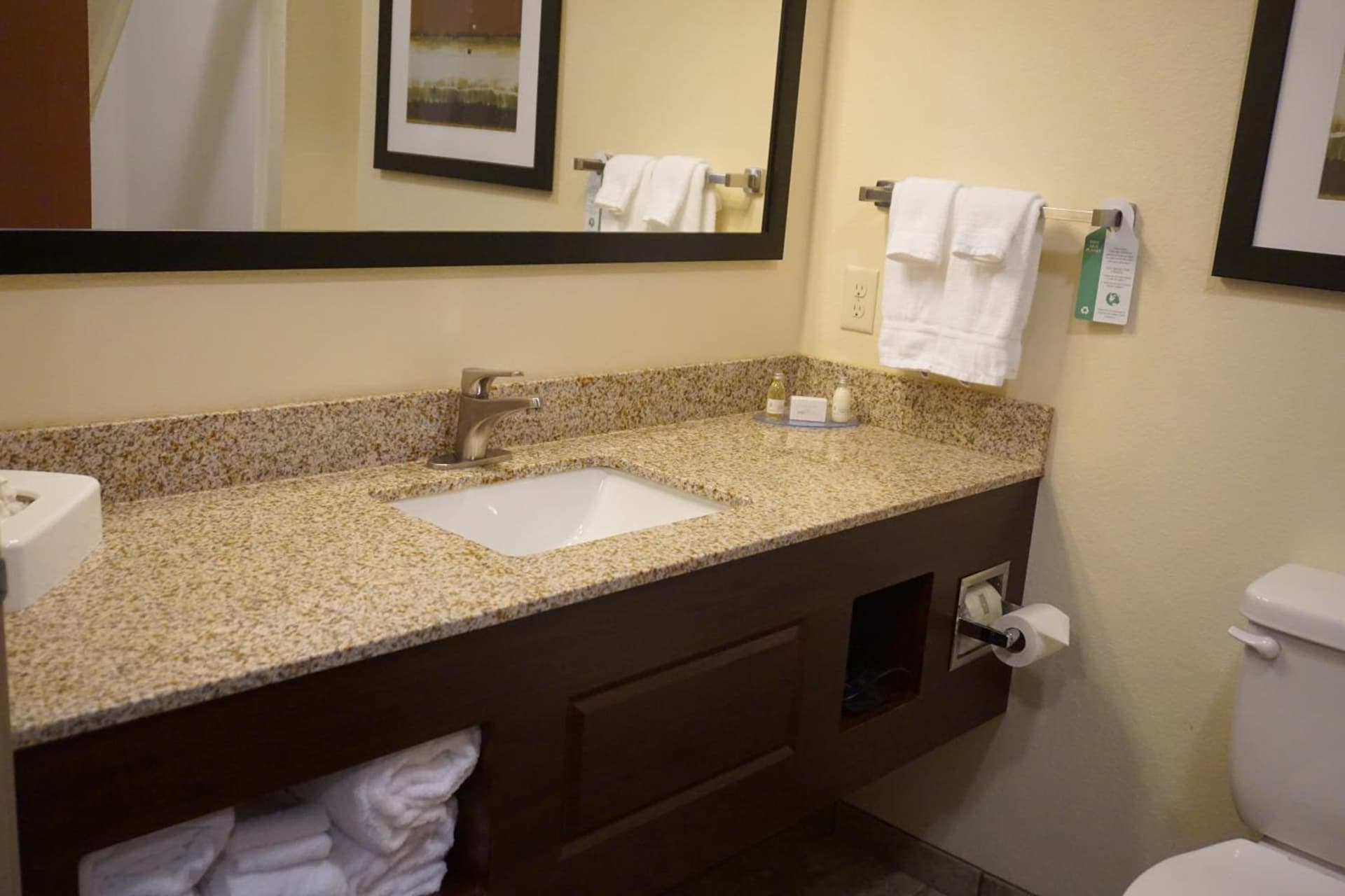 Cobblestone Hotel & Suites - Chippewa Falls gallery photo in Chippewa Falls, WI — image 9