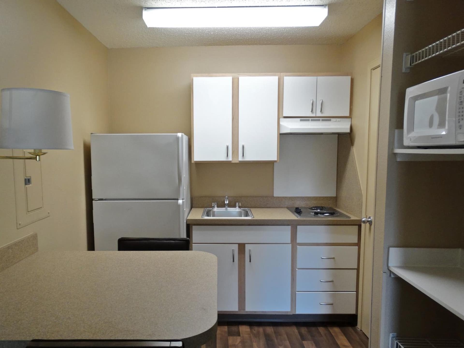 Extended Stay America Suites - Fort Worth - Medical Center gallery photo in Fort Worth, TX — image 16